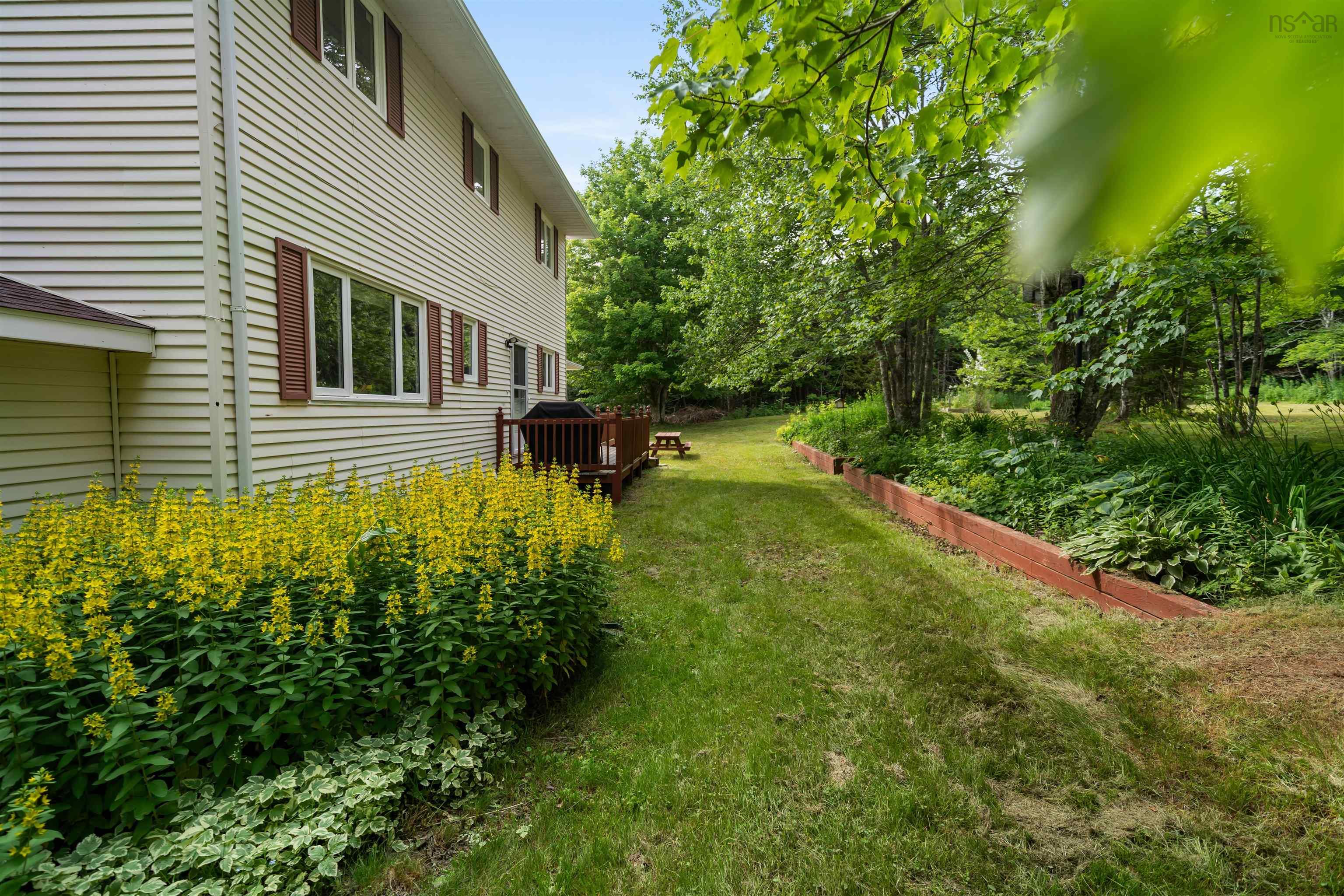 $439,900.00: 131 Fairmont Road, Cloverville