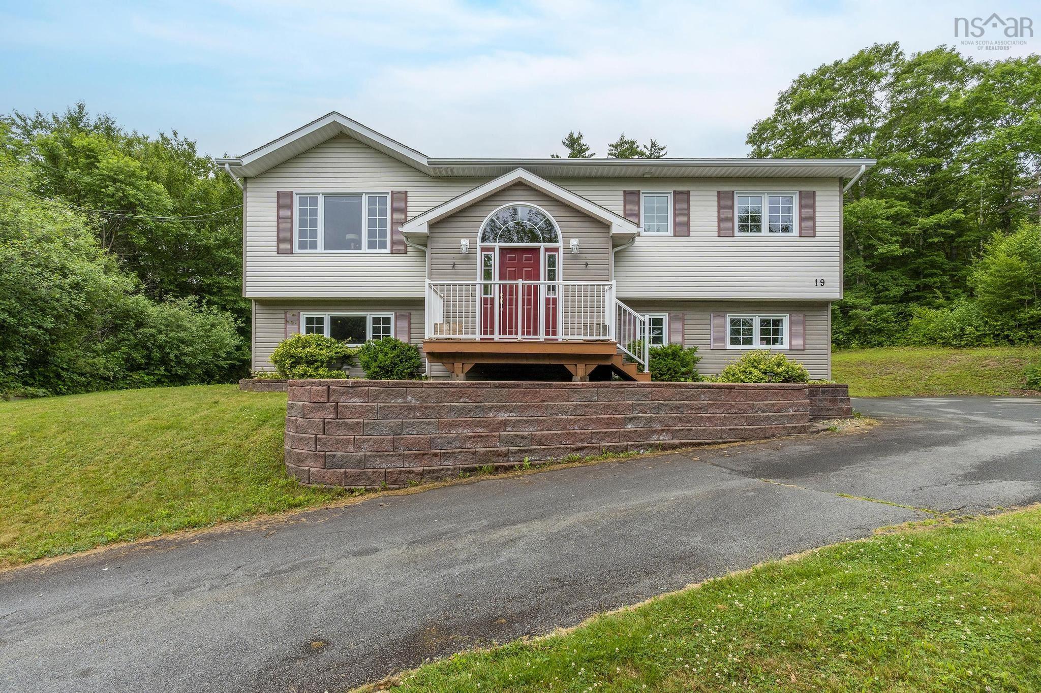 $699,000.00: 19 Bainbridge Court, Dartmouth