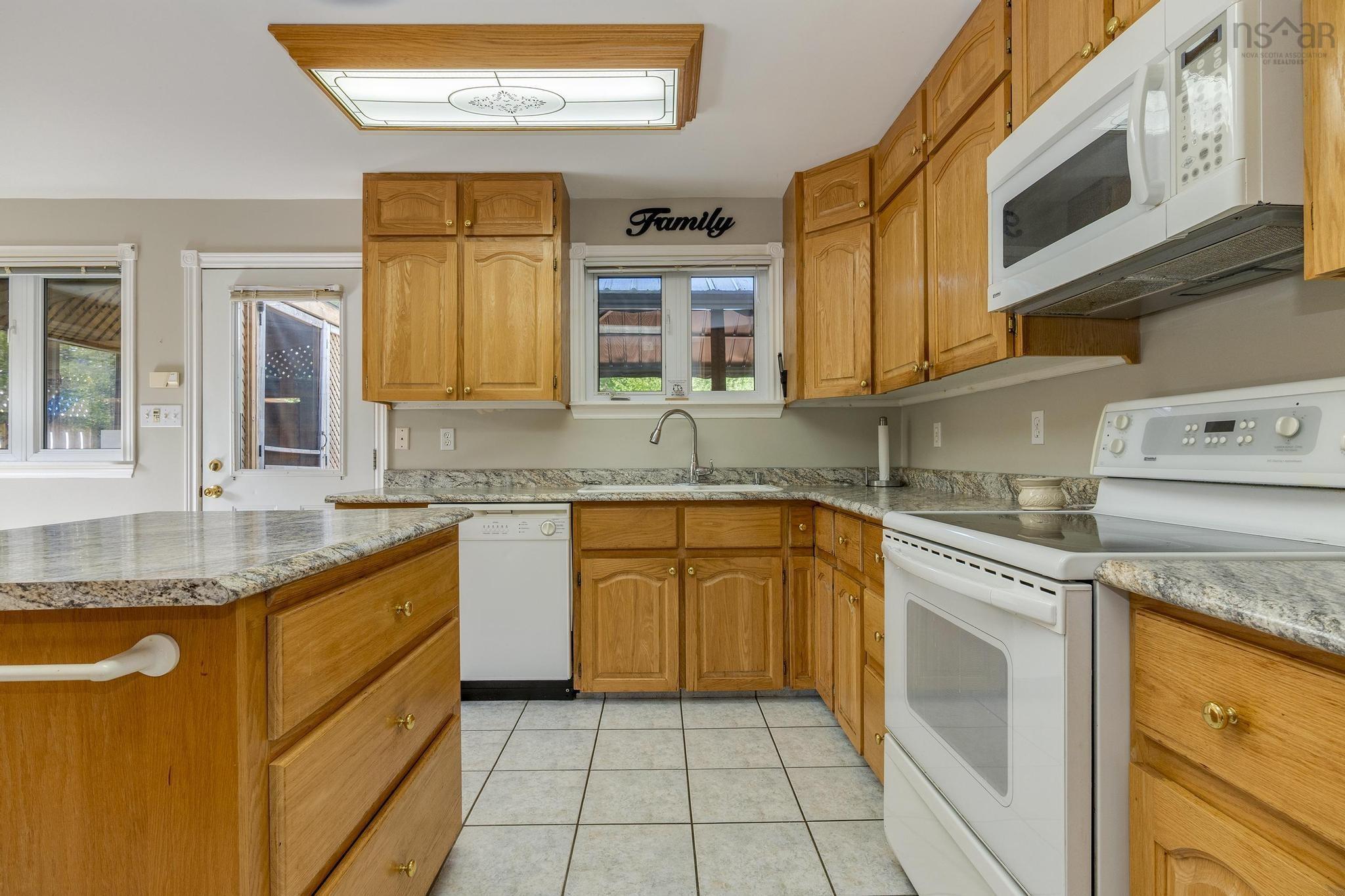 $699,000.00: 19 Bainbridge Court, Dartmouth