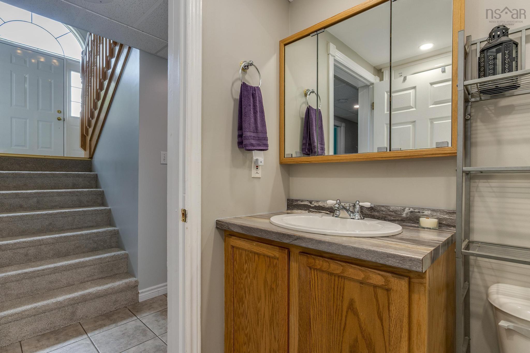 $699,000.00: 19 Bainbridge Court, Dartmouth