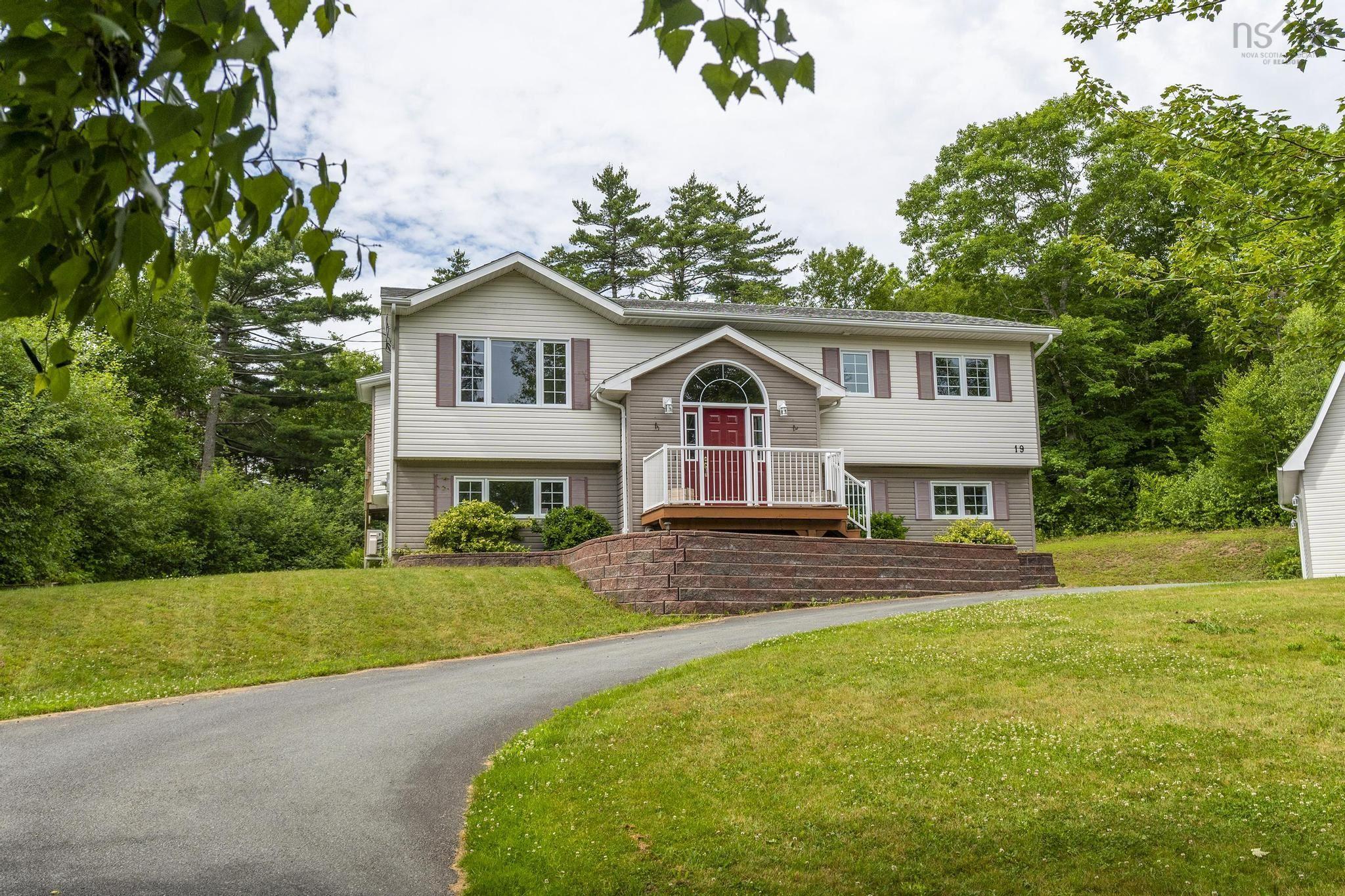 $699,000.00: 19 Bainbridge Court, Dartmouth