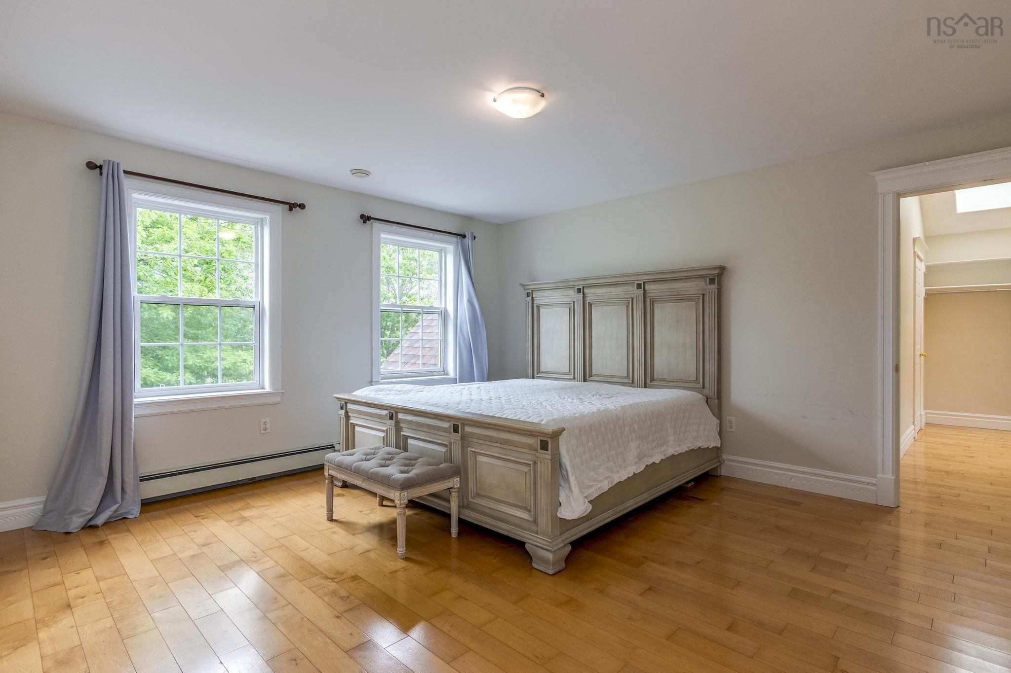 $849,000.00: 48 Doyle Street, Bedford