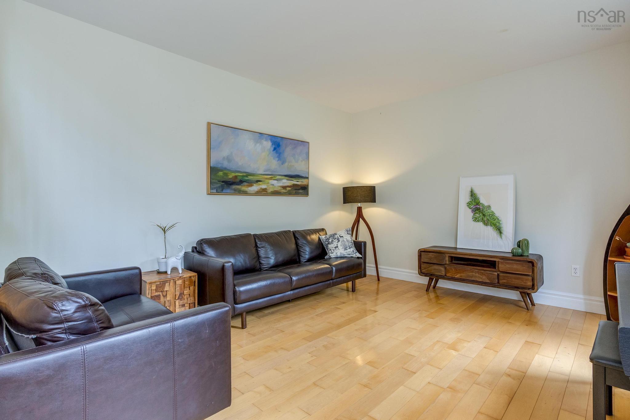 $849,000.00: 48 Doyle Street, Bedford