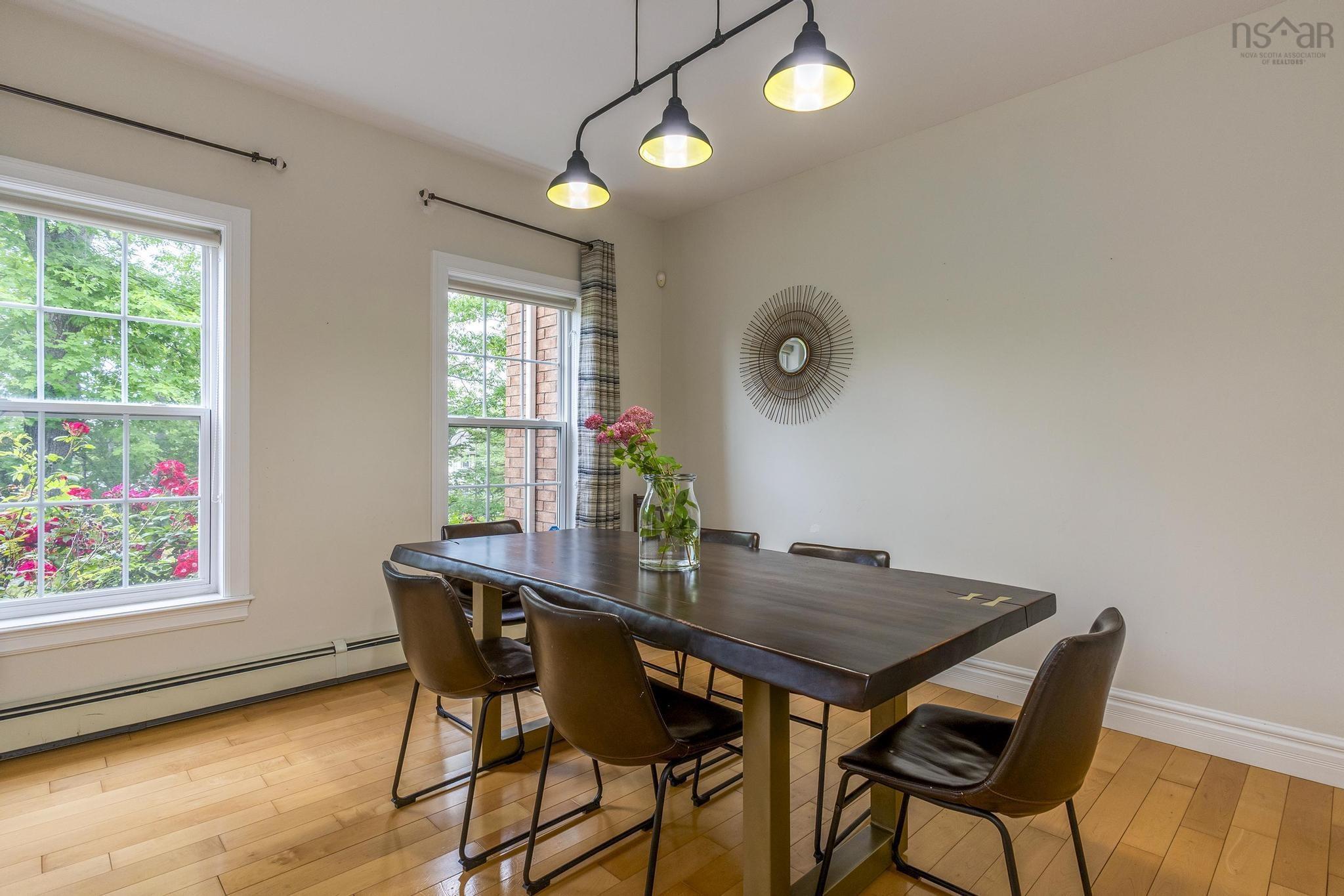 $849,000.00: 48 Doyle Street, Bedford