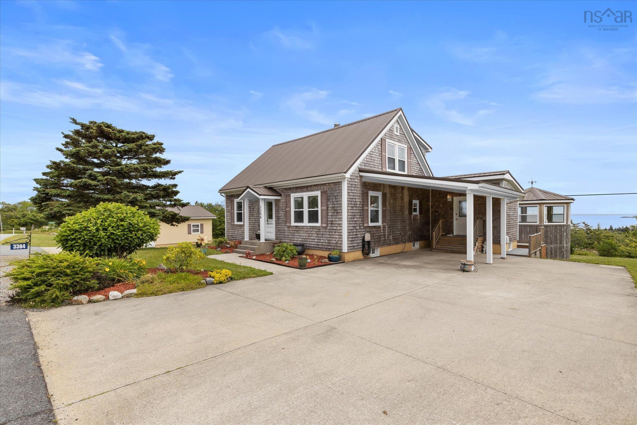 $575,000.00: 3384 Sandy Point Road, Jordan Bay