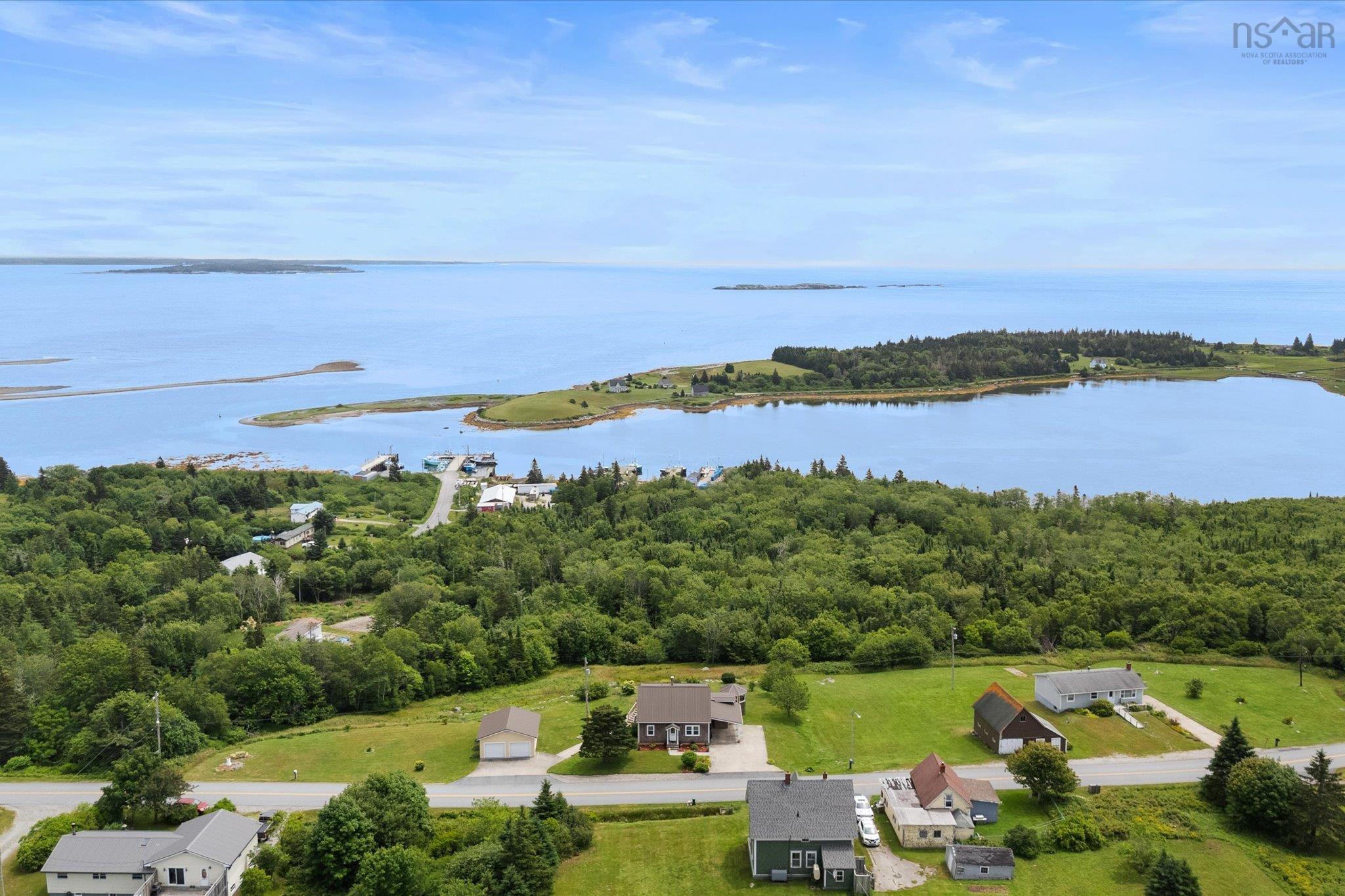 $575,000.00: 3384 Sandy Point Road, Jordan Bay