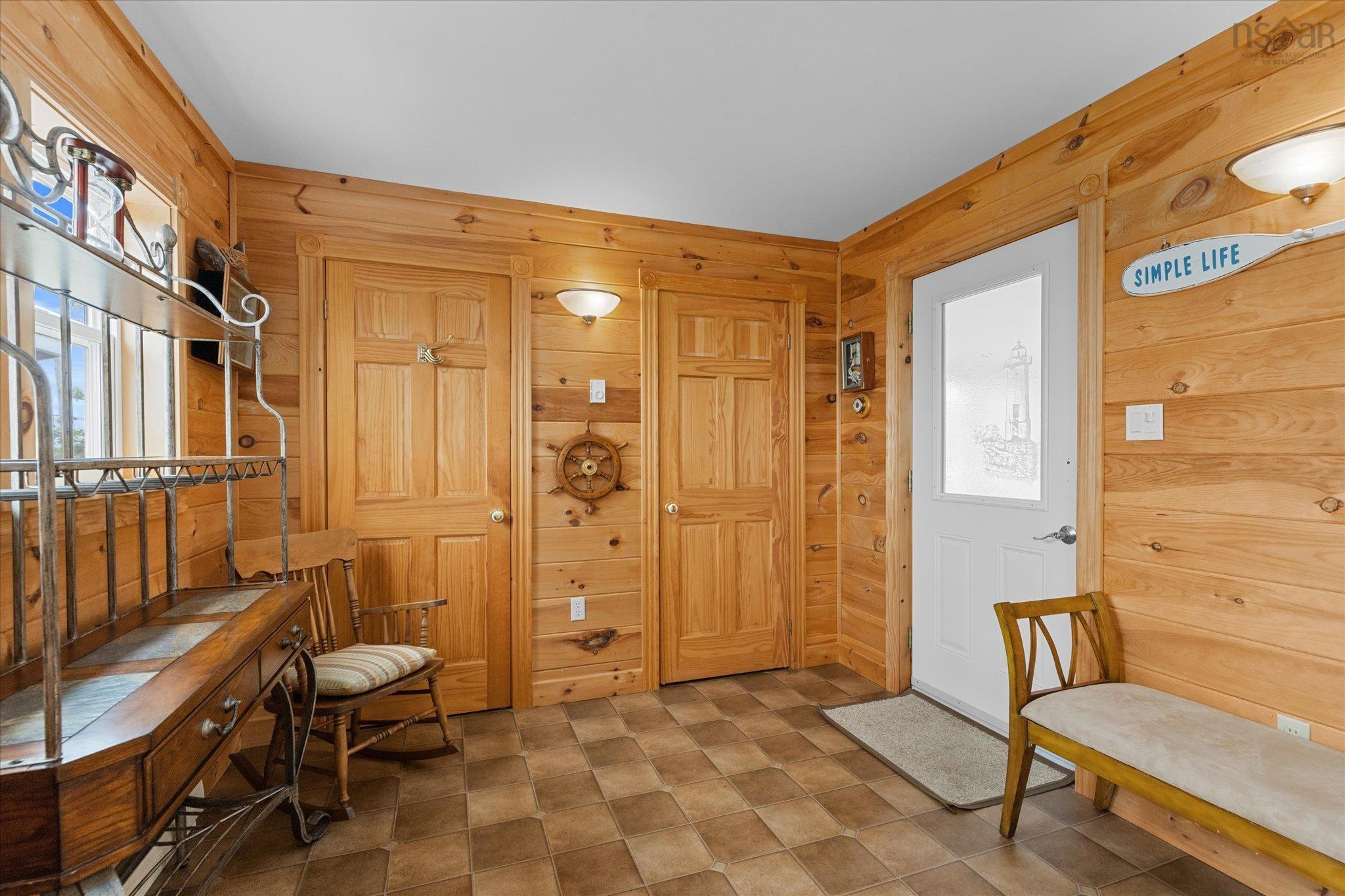 $575,000.00: 3384 Sandy Point Road, Jordan Bay