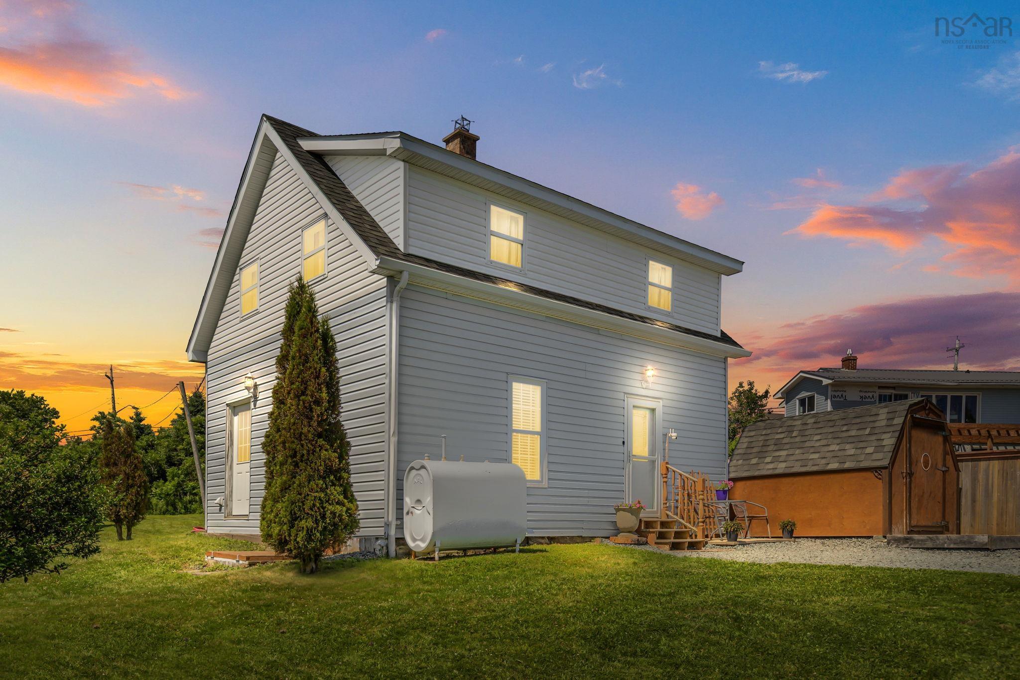 $349,900.00: 37 Drysdale Road, Head Of Chezzetcook