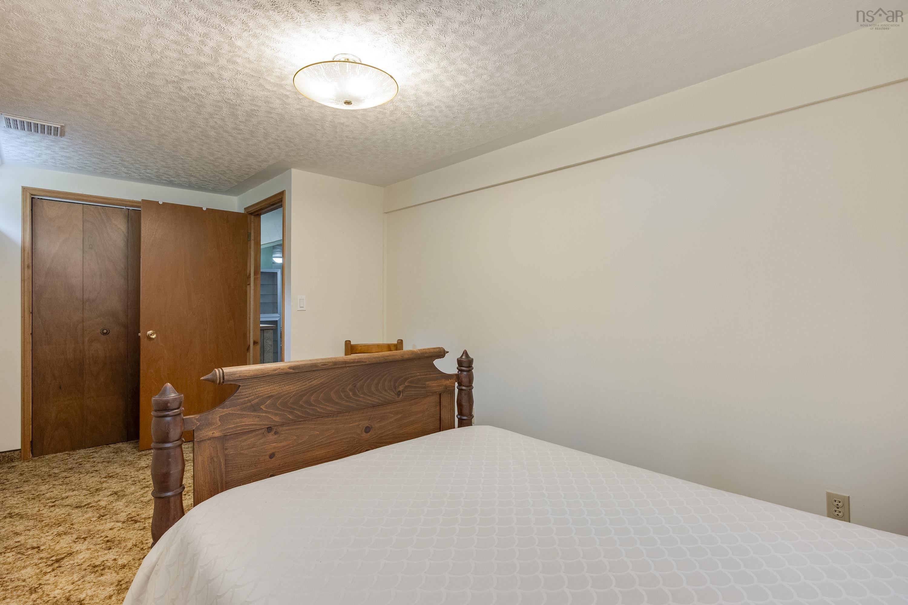 $349,900.00: 1082 Sandy Court Court, Aylesford