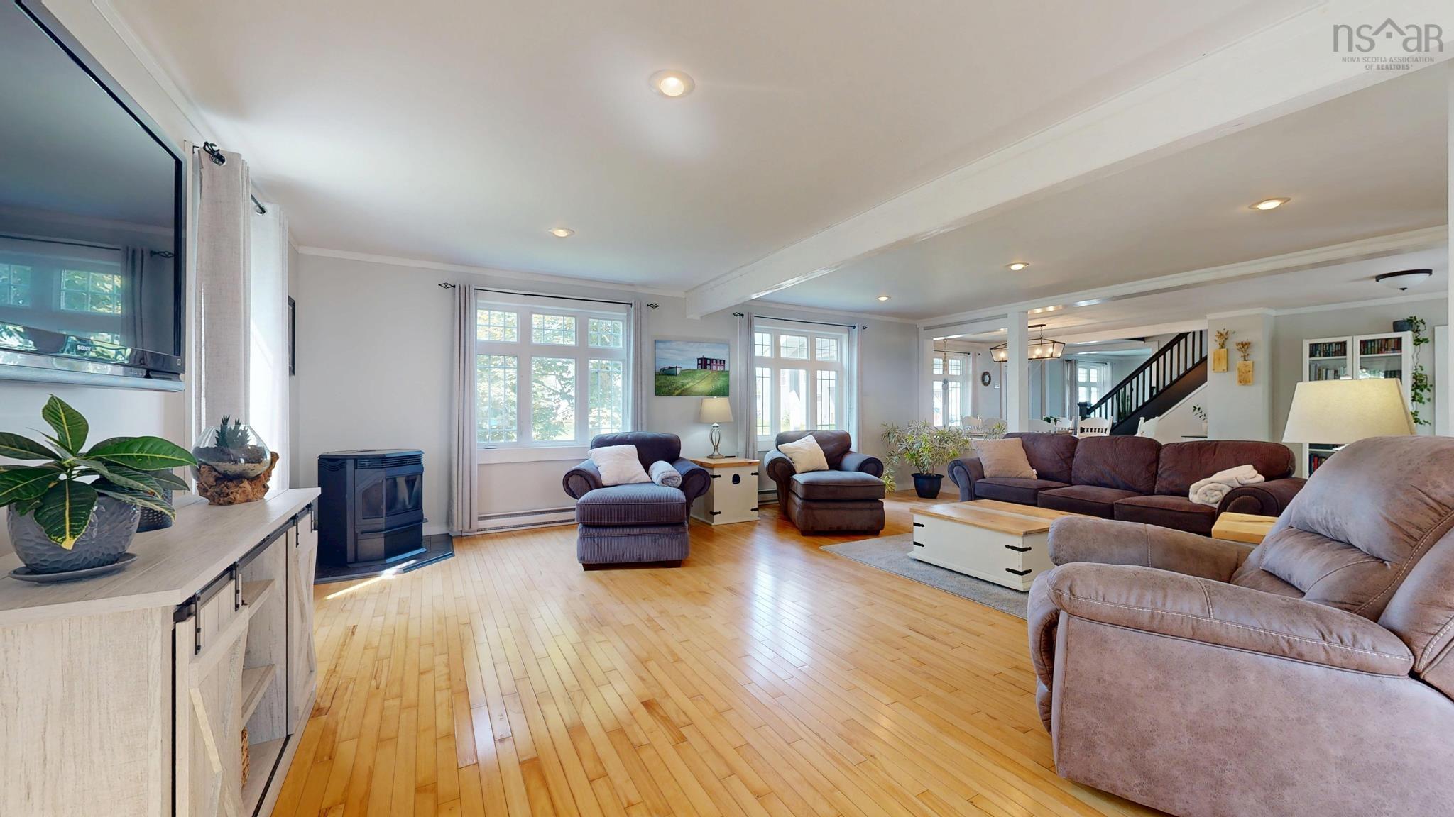 $439,000.00: 36 North Street, Lockeport