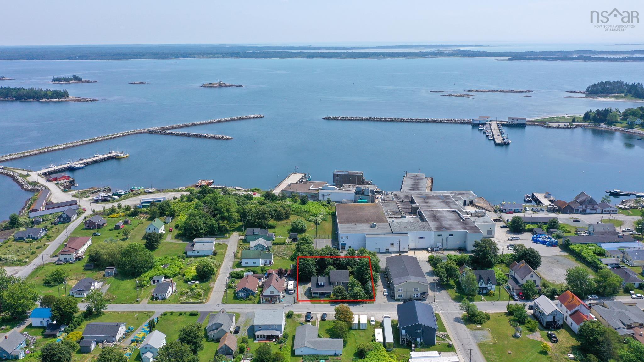 $439,000.00: 36 North Street, Lockeport