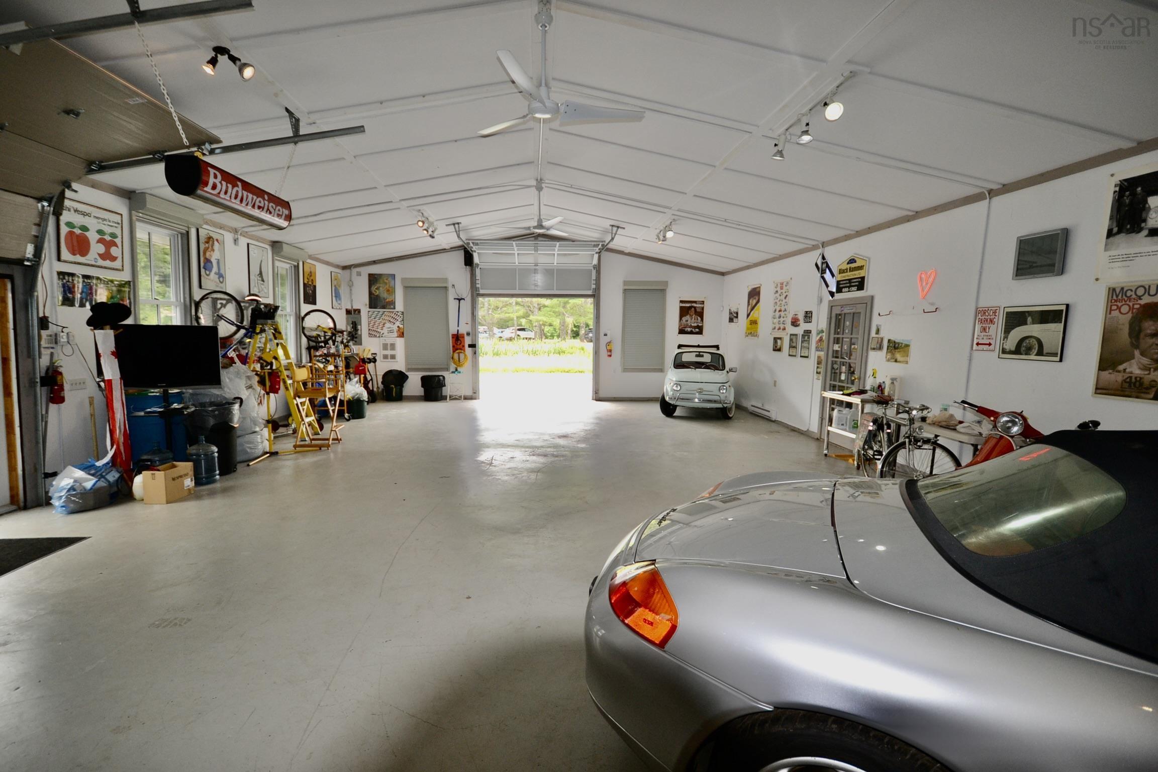 $795,000.00: 11210 + 11222 Highway 3, Centre