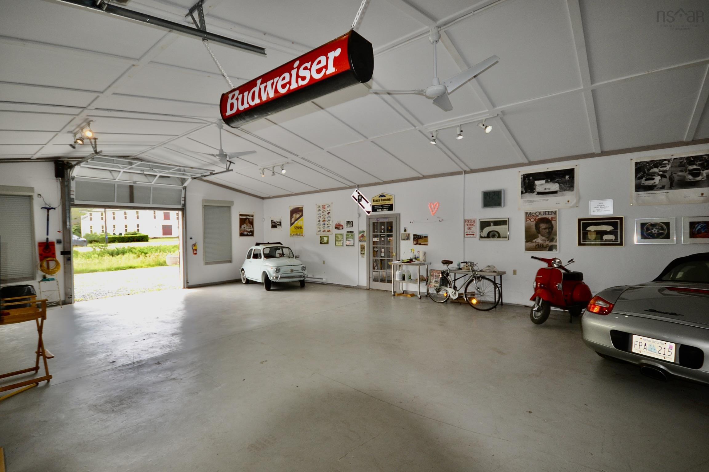 $795,000.00: 11210 + 11222 Highway 3, Centre