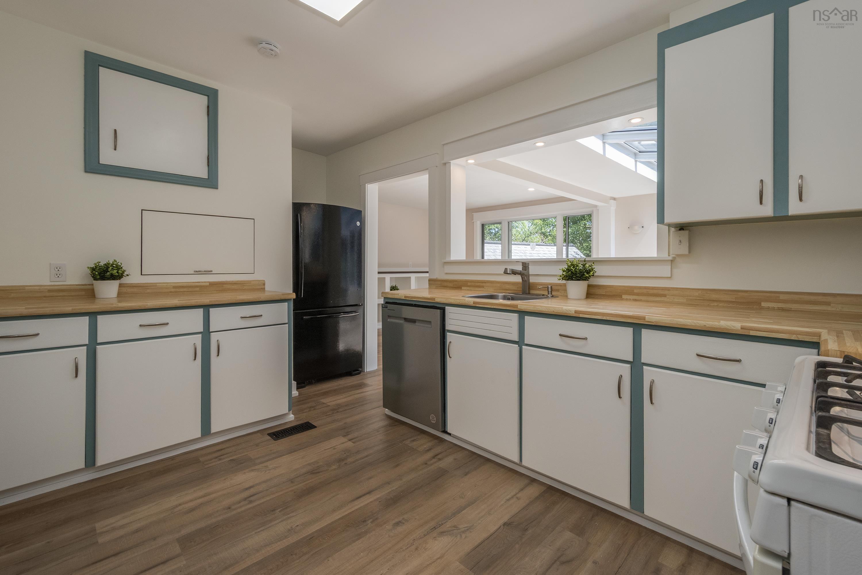 $599,900.00: 10 Forward Avenue, Halifax