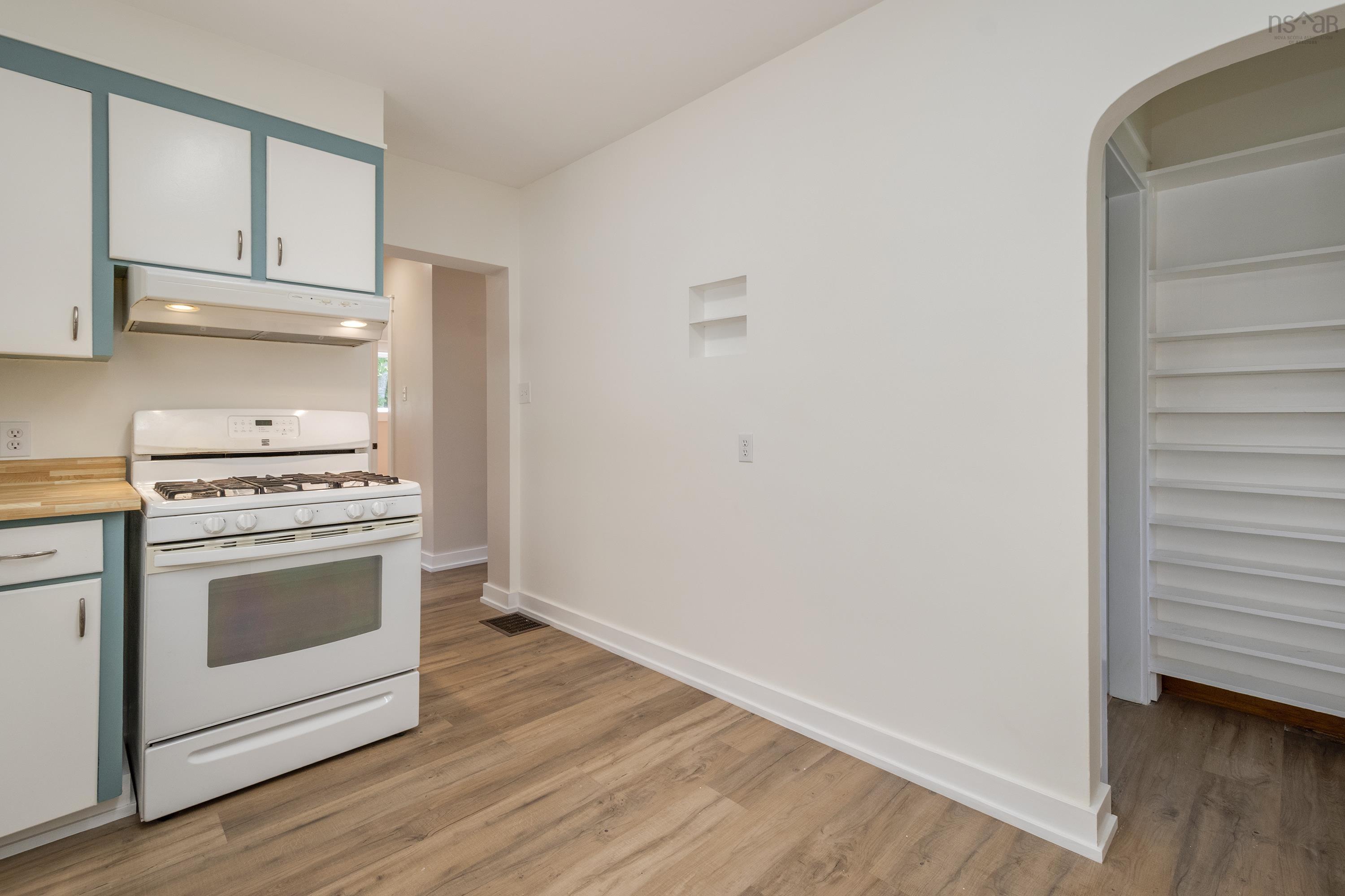 $599,900.00: 10 Forward Avenue, Halifax