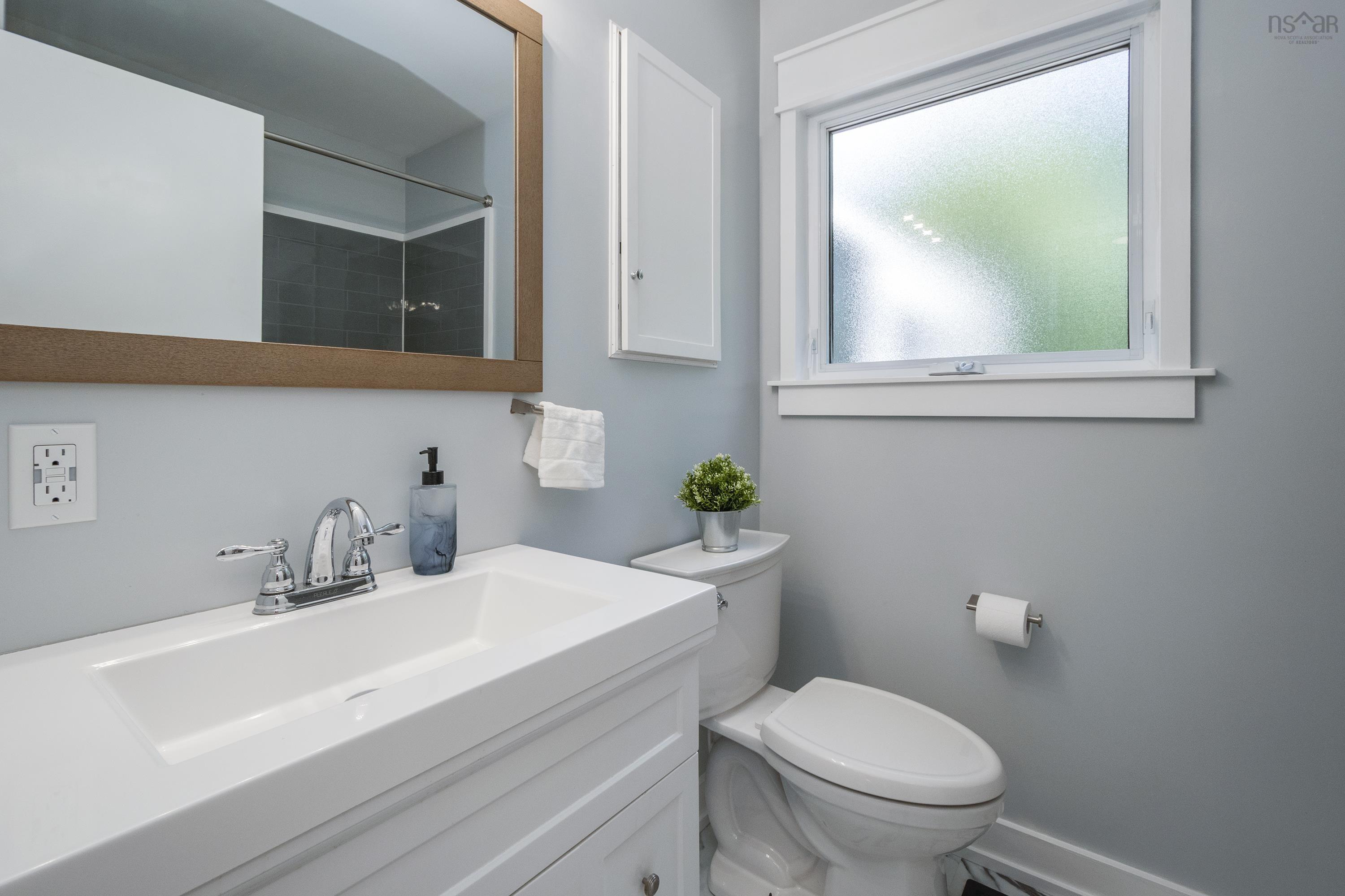 $599,900.00: 10 Forward Avenue, Halifax