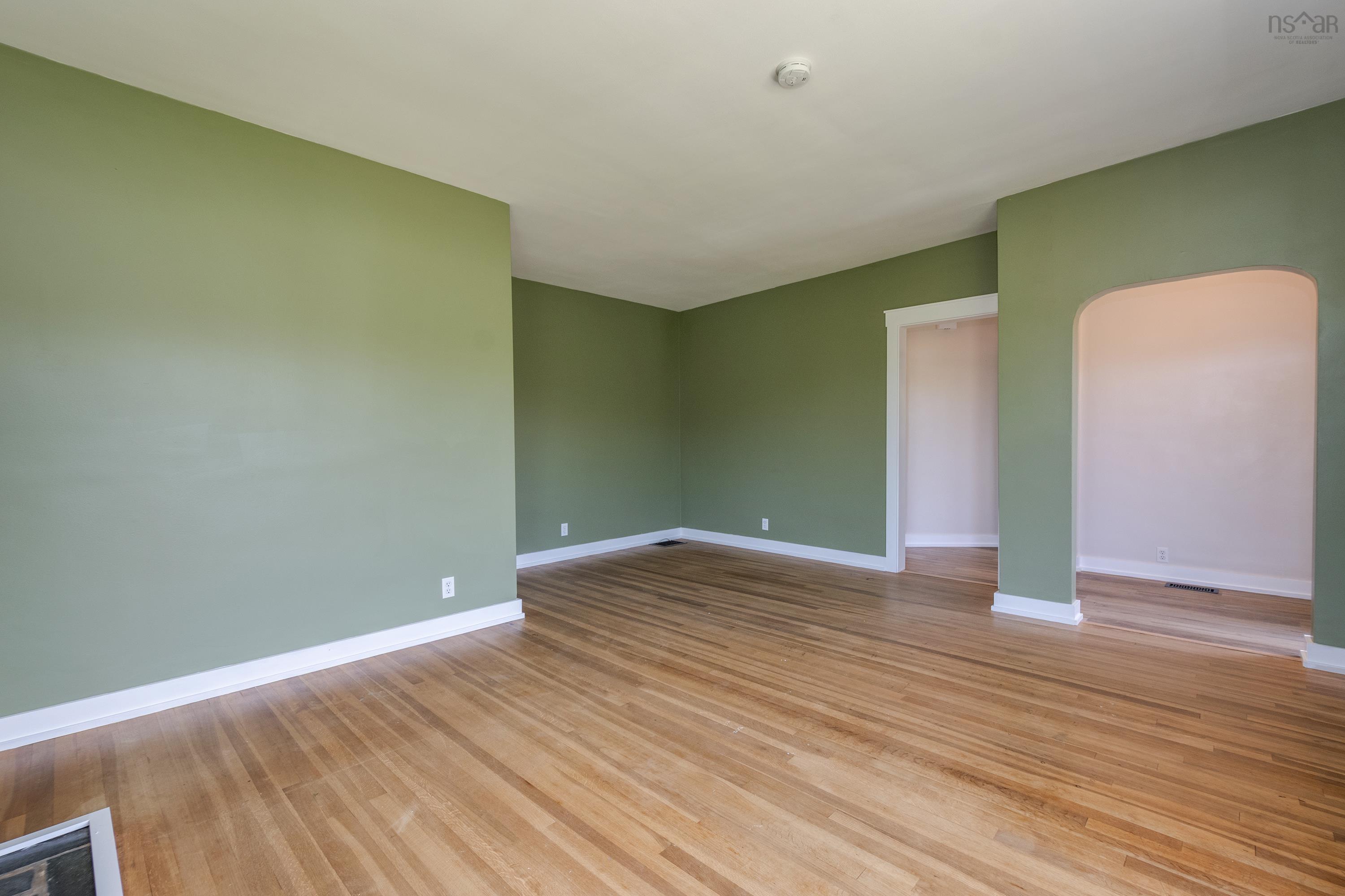 $599,900.00: 10 Forward Avenue, Halifax