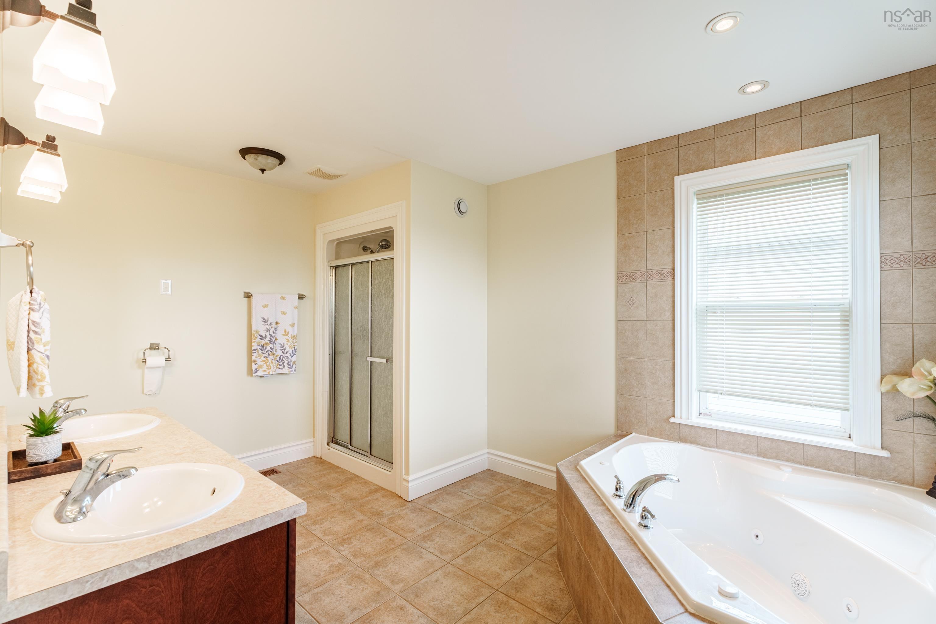 167 Ravines Drive, Bedford South, NS (MLS 202517394)