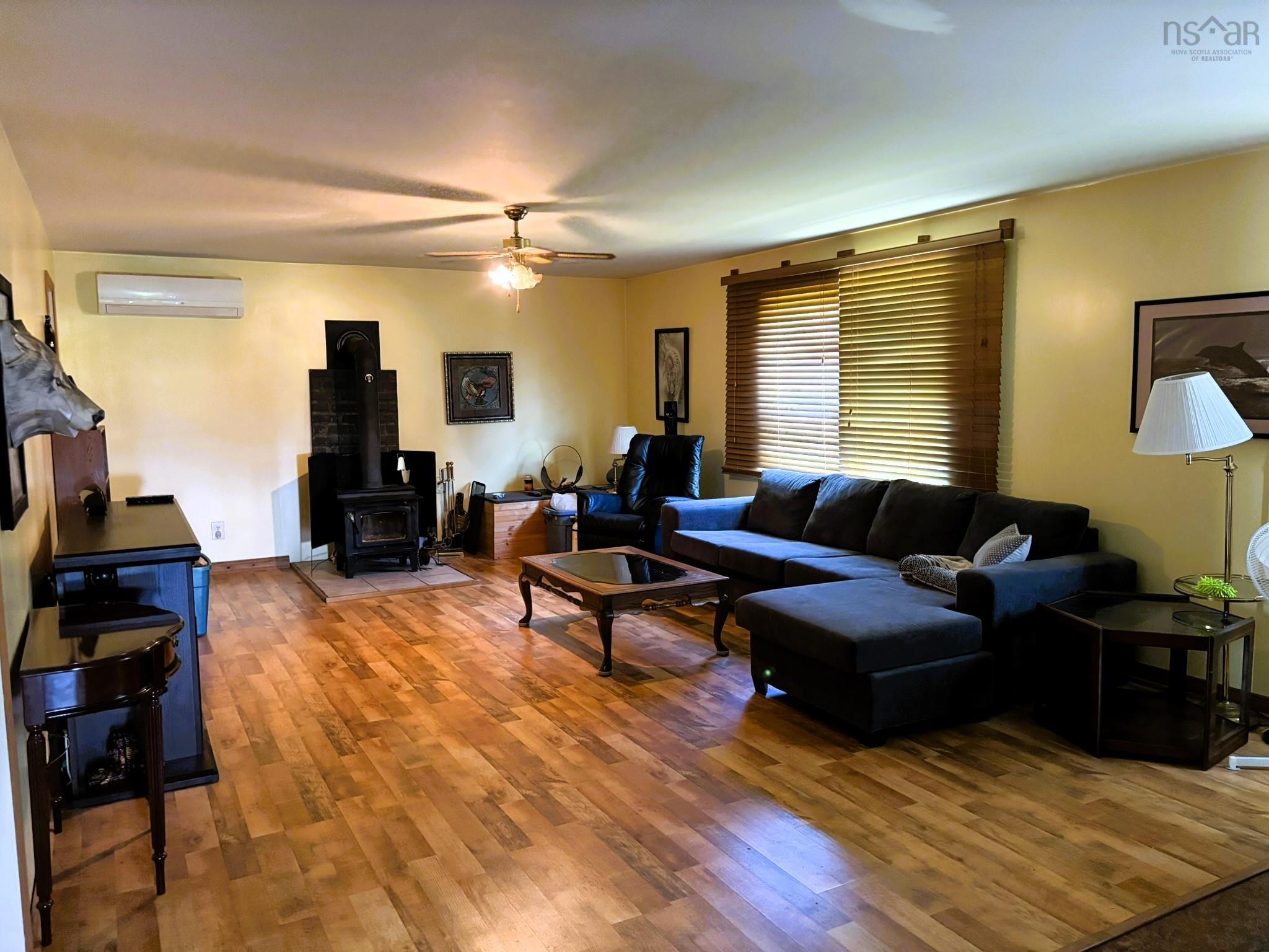 $199,900.00: 7643 Hwy#2 Highway, West Brook