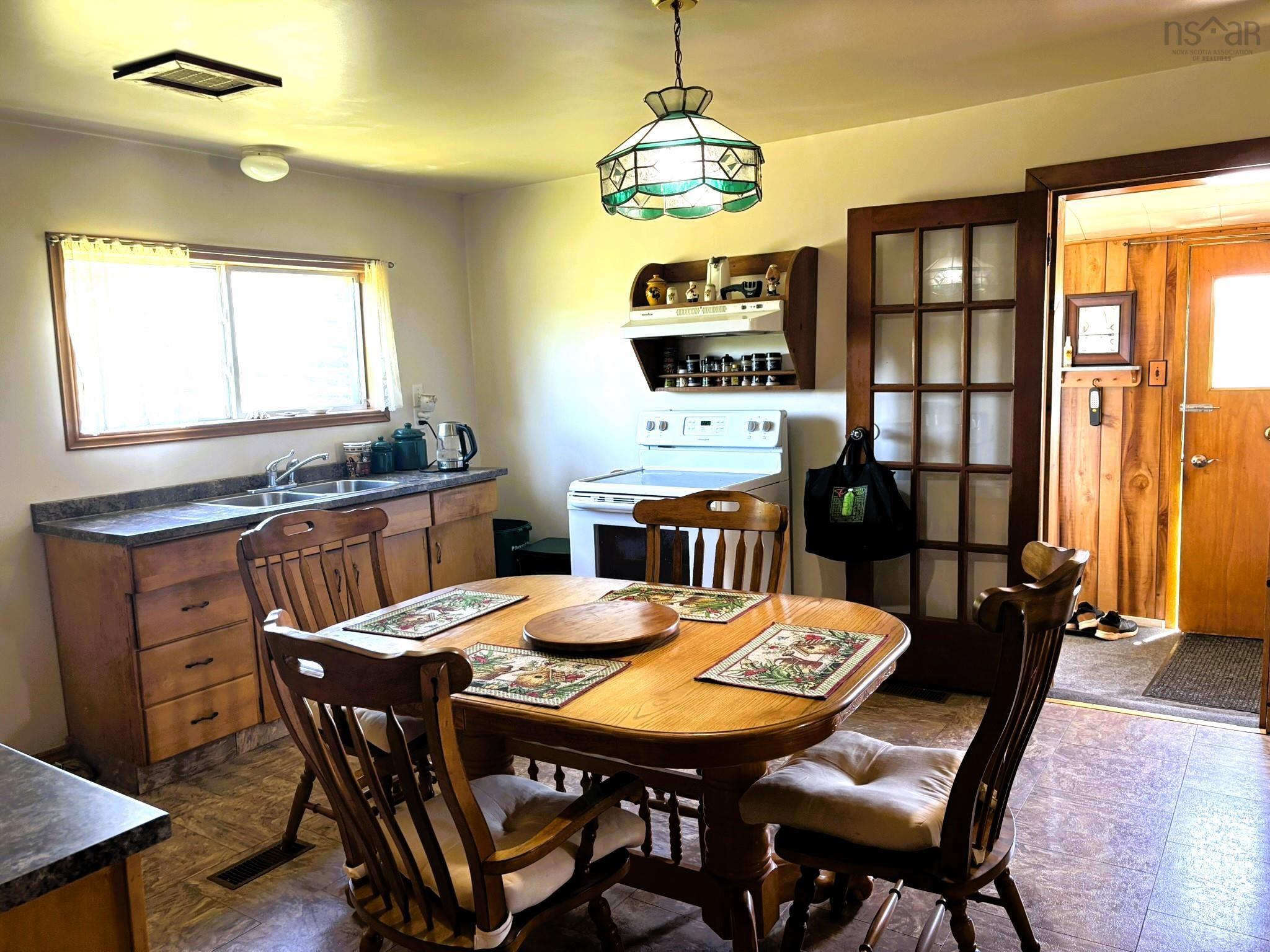 $199,900.00: 7643 Hwy#2 Highway, West Brook