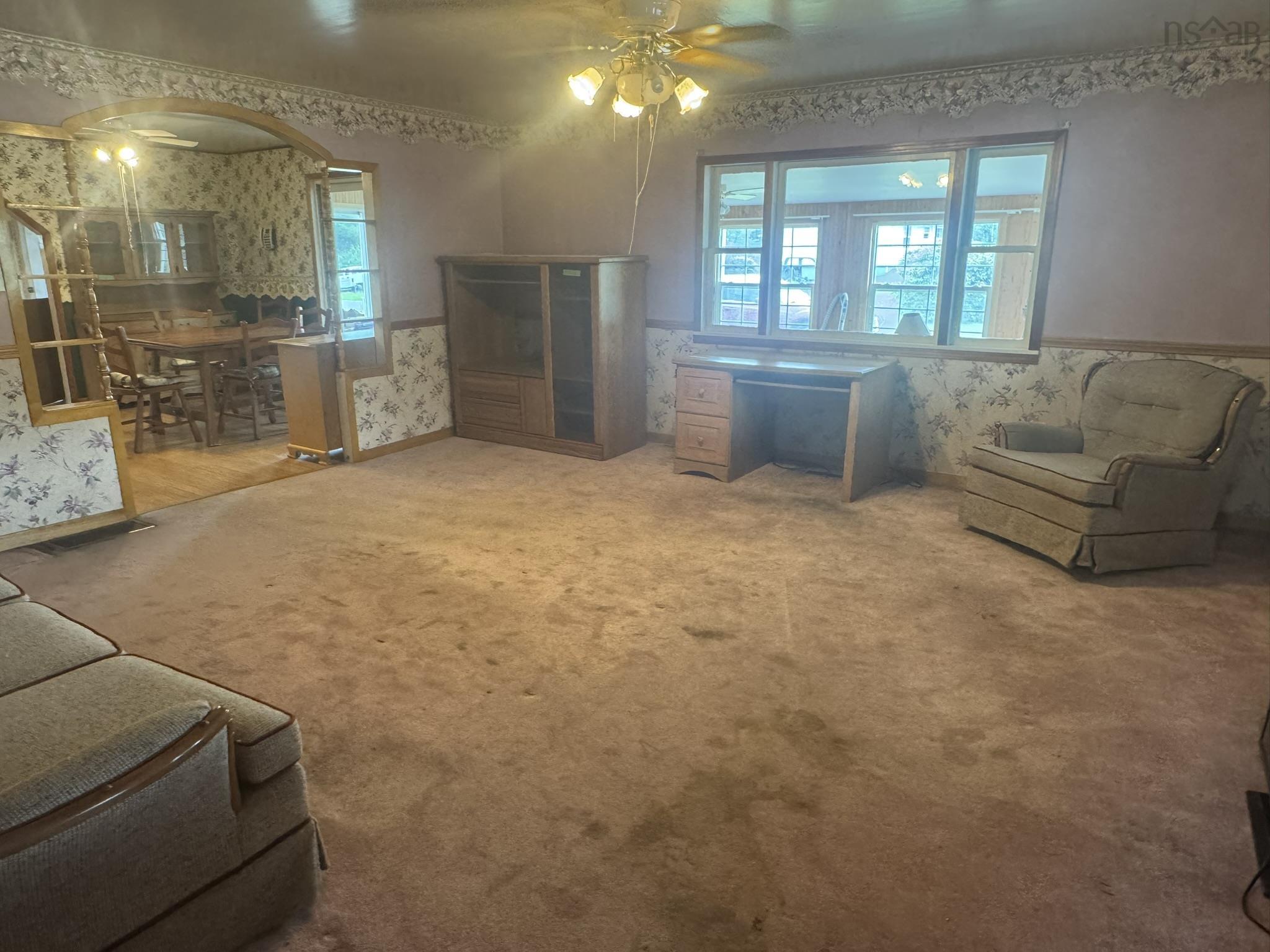 $194,900.00: 185 West Caledonia Road, Caledonia