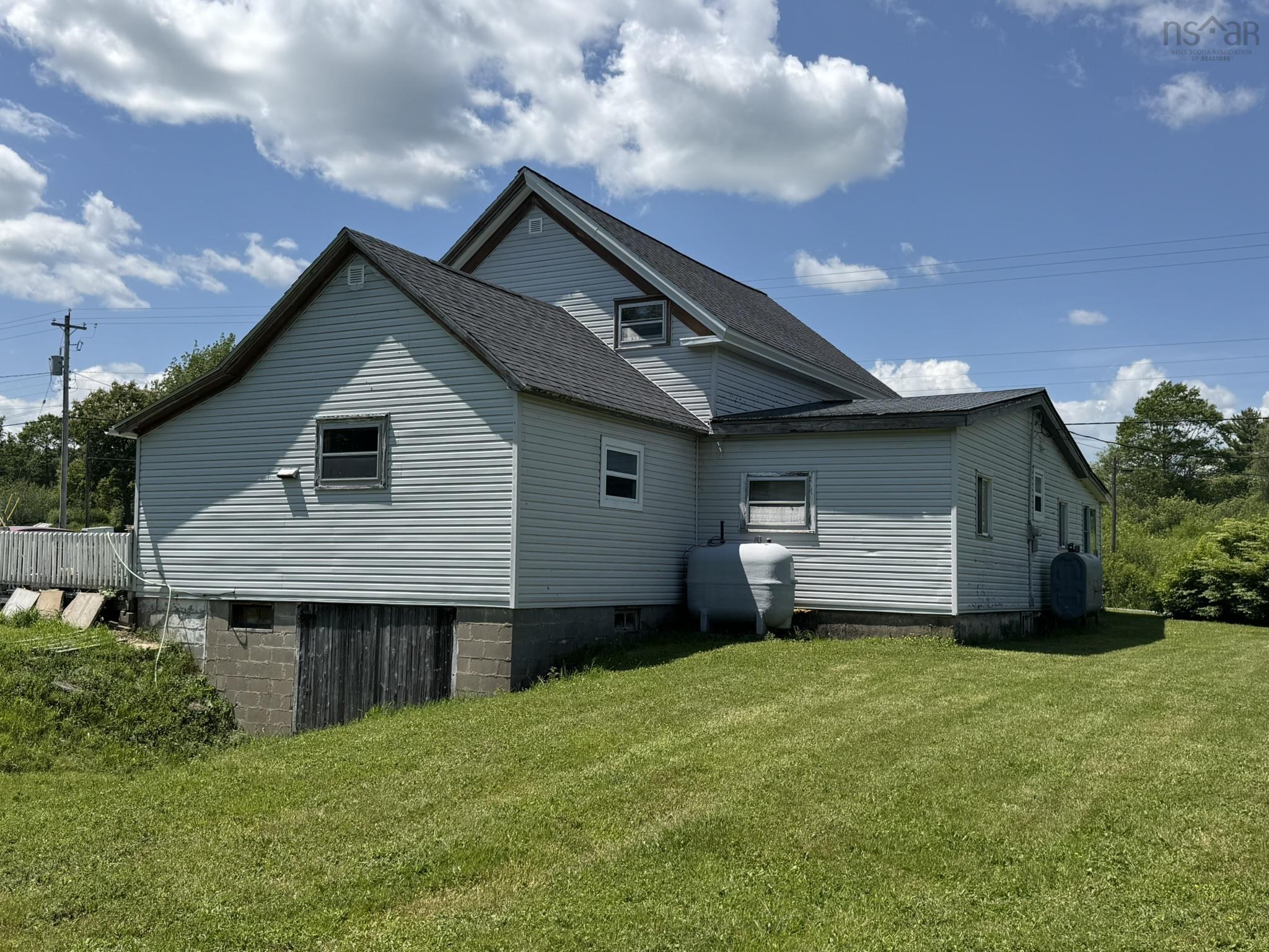 $194,900.00: 185 West Caledonia Road, Caledonia