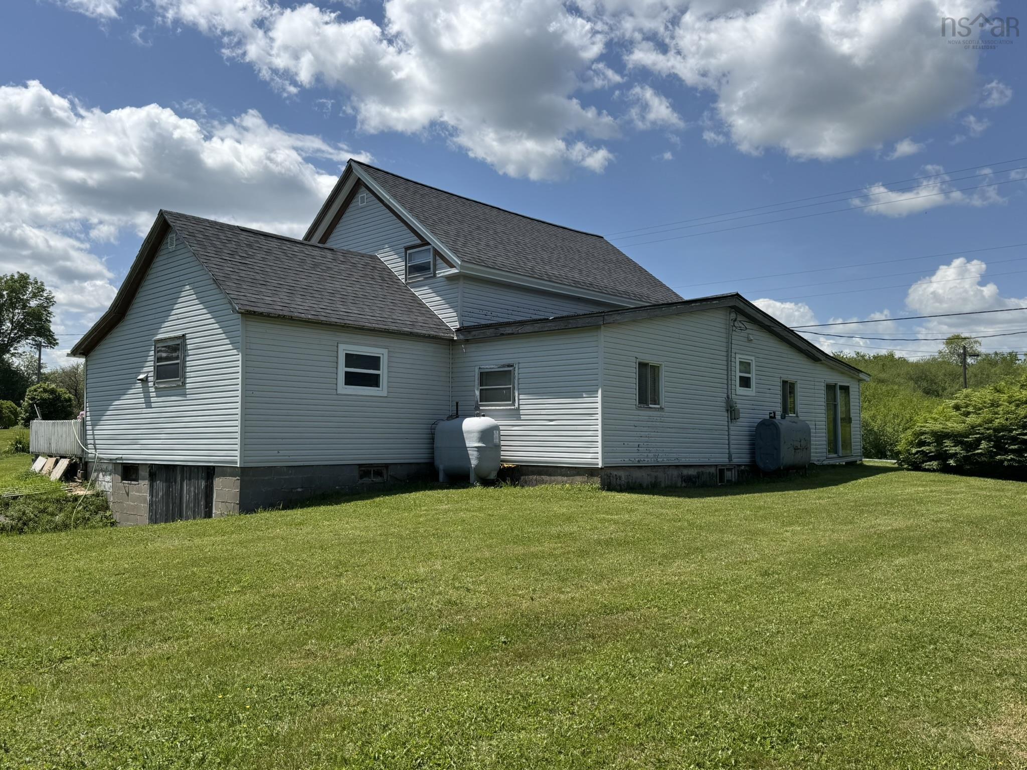 $194,900.00: 185 West Caledonia Road, Caledonia