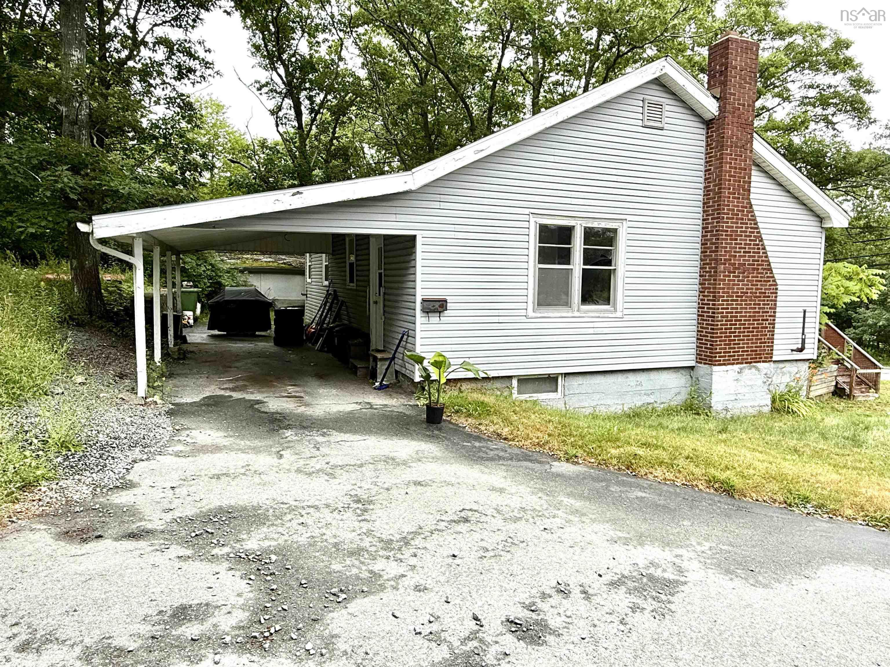 $519,900.00: 536 - 538 Rocky Lake Drive, Bedford