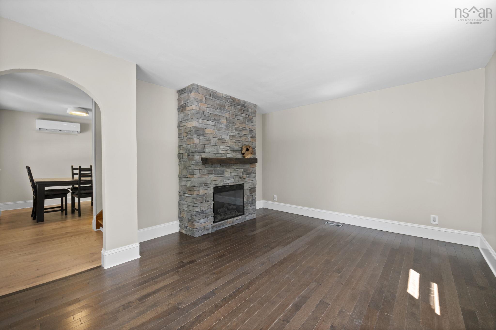 $319,900.00: 13278 Highway 7, Ship Harbour