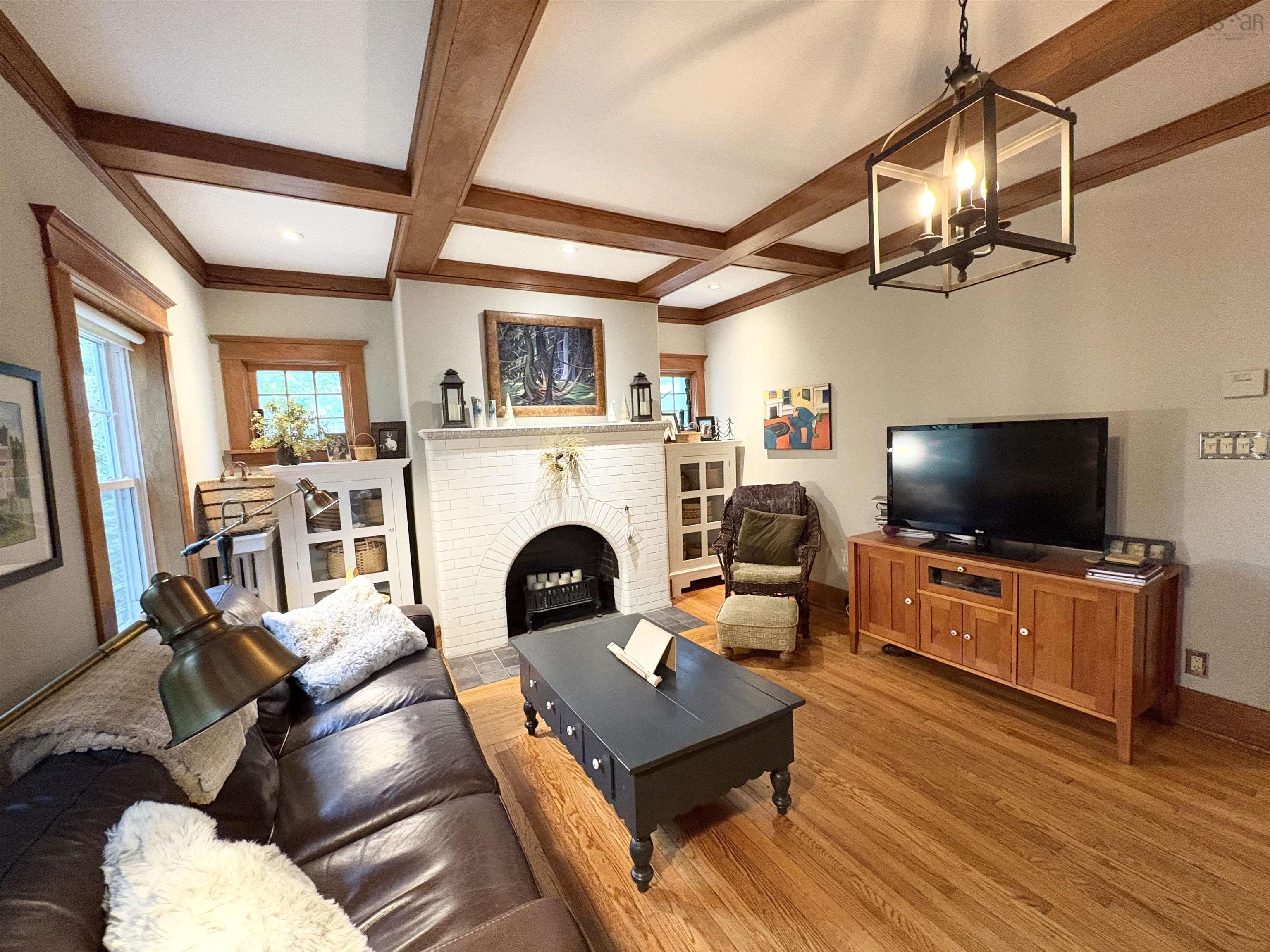 $525,000.00: 370 Terrace Street, New Glasgow