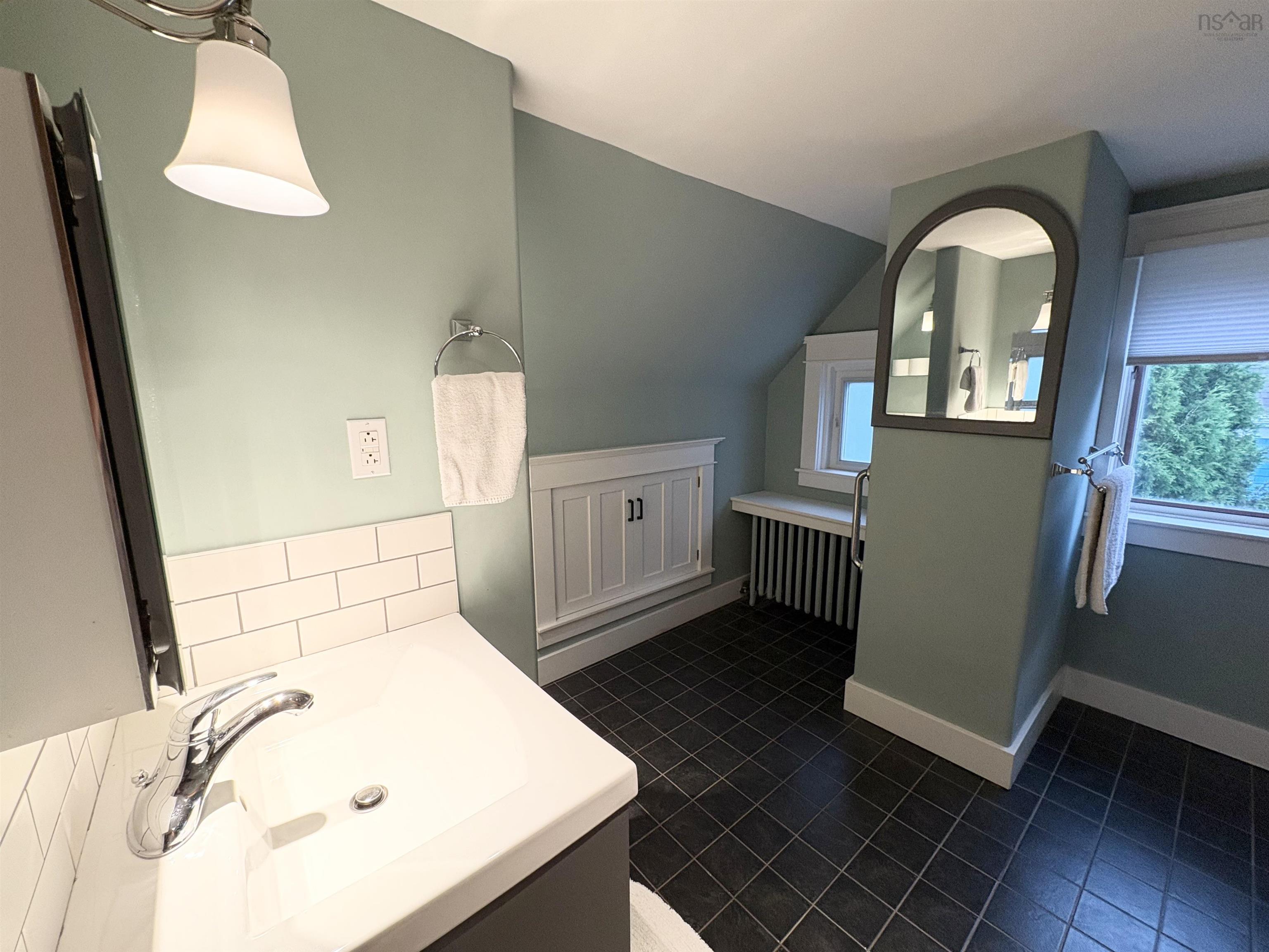 $525,000.00: 370 Terrace Street, New Glasgow