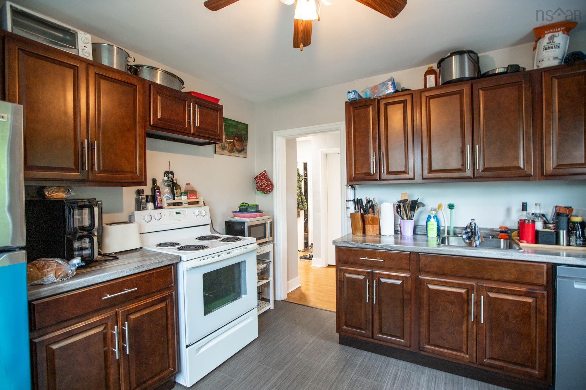 $725,000.00: 2 Rodney Terrace, Dartmouth