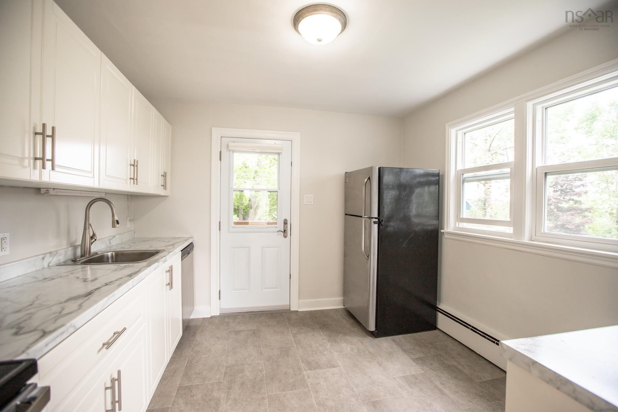 $725,000.00: 2 Rodney Terrace, Dartmouth