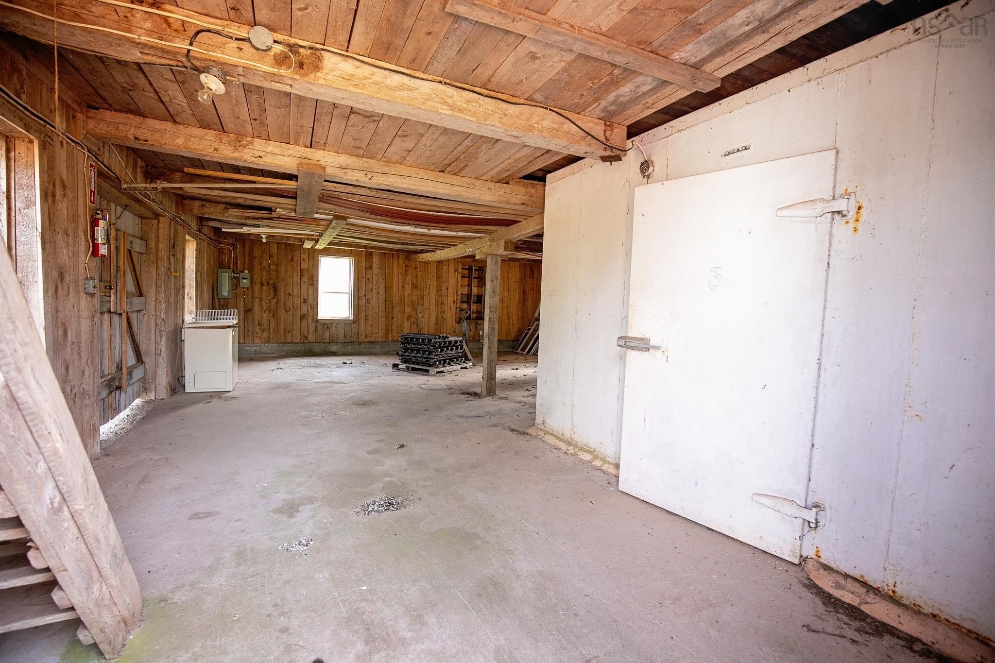 $229,900.00: 5755 Highway 2, Lakelands