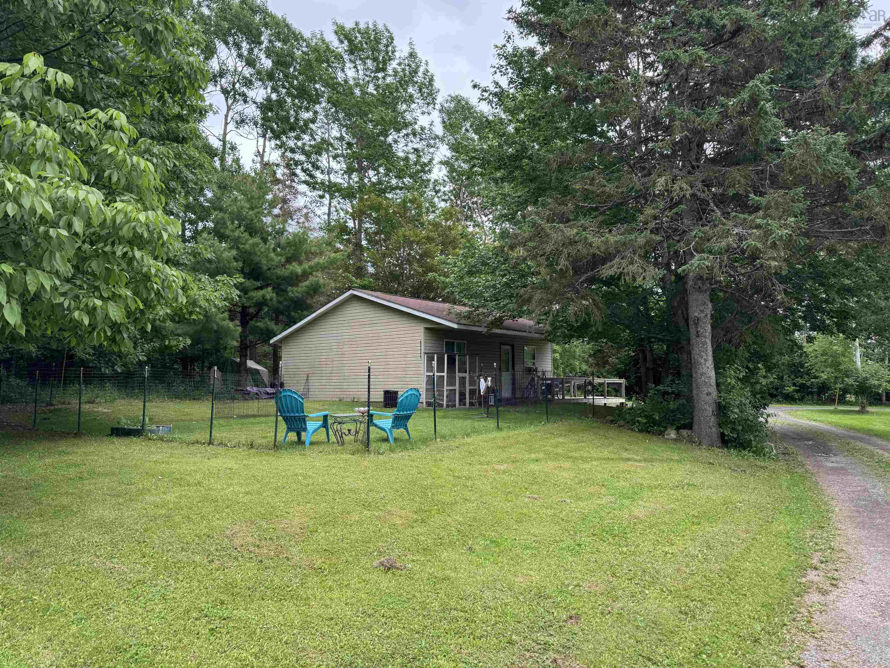 $799,000.00: 8139 Highway 6, Haliburton