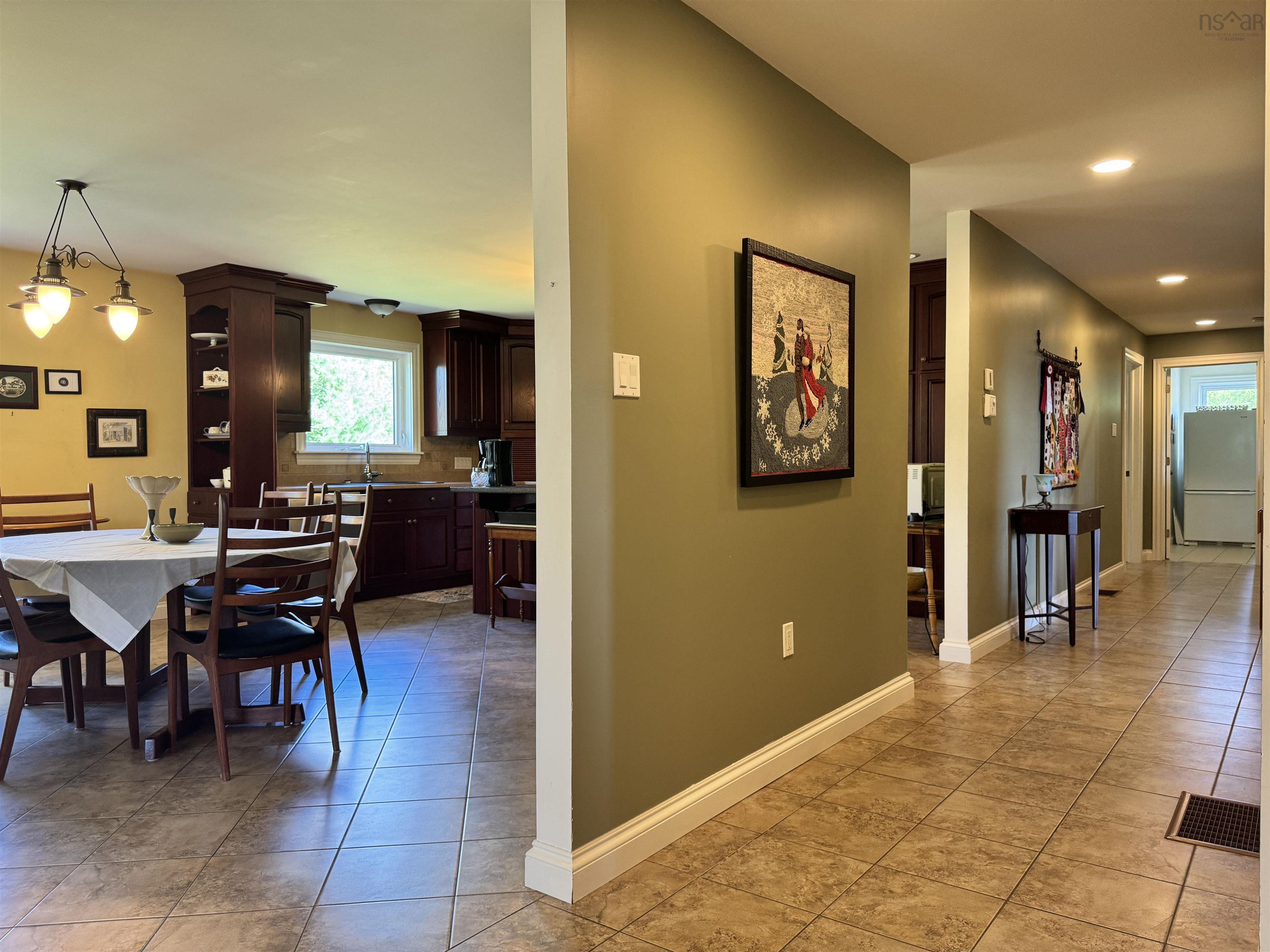 $660,000.00: 21 Barclay Ridge Crescent, Lyons Brook