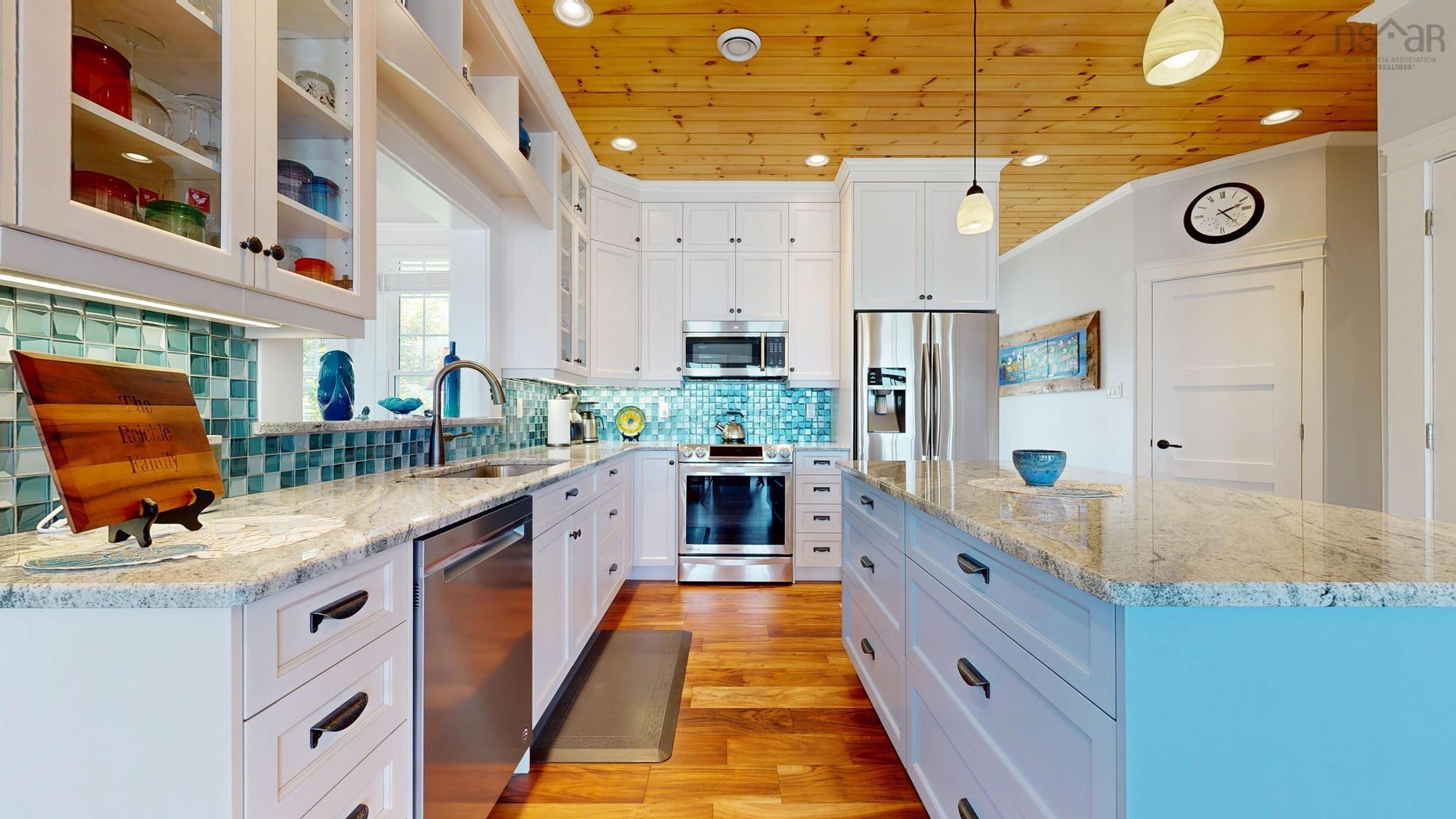 $1,275,000.00: 15 MacLellan Lane, Martins River