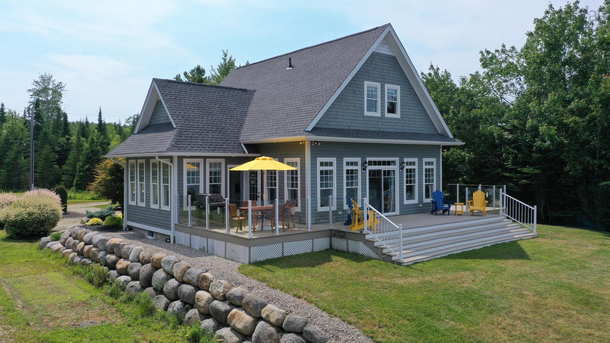 $1,275,000.00: 15 MacLellan Lane, Martins River