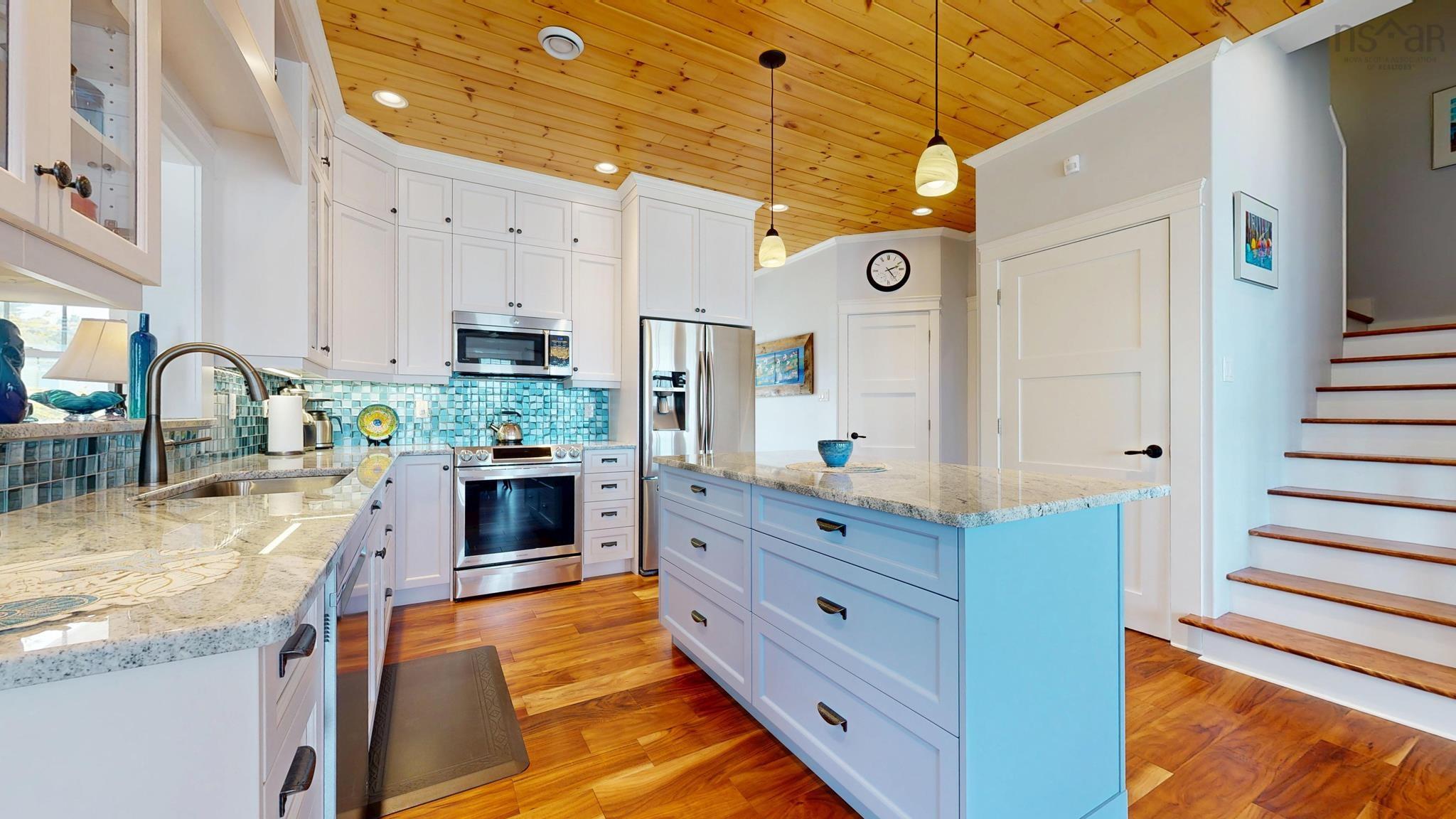 $1,275,000.00: 15 MacLellan Lane, Martins River