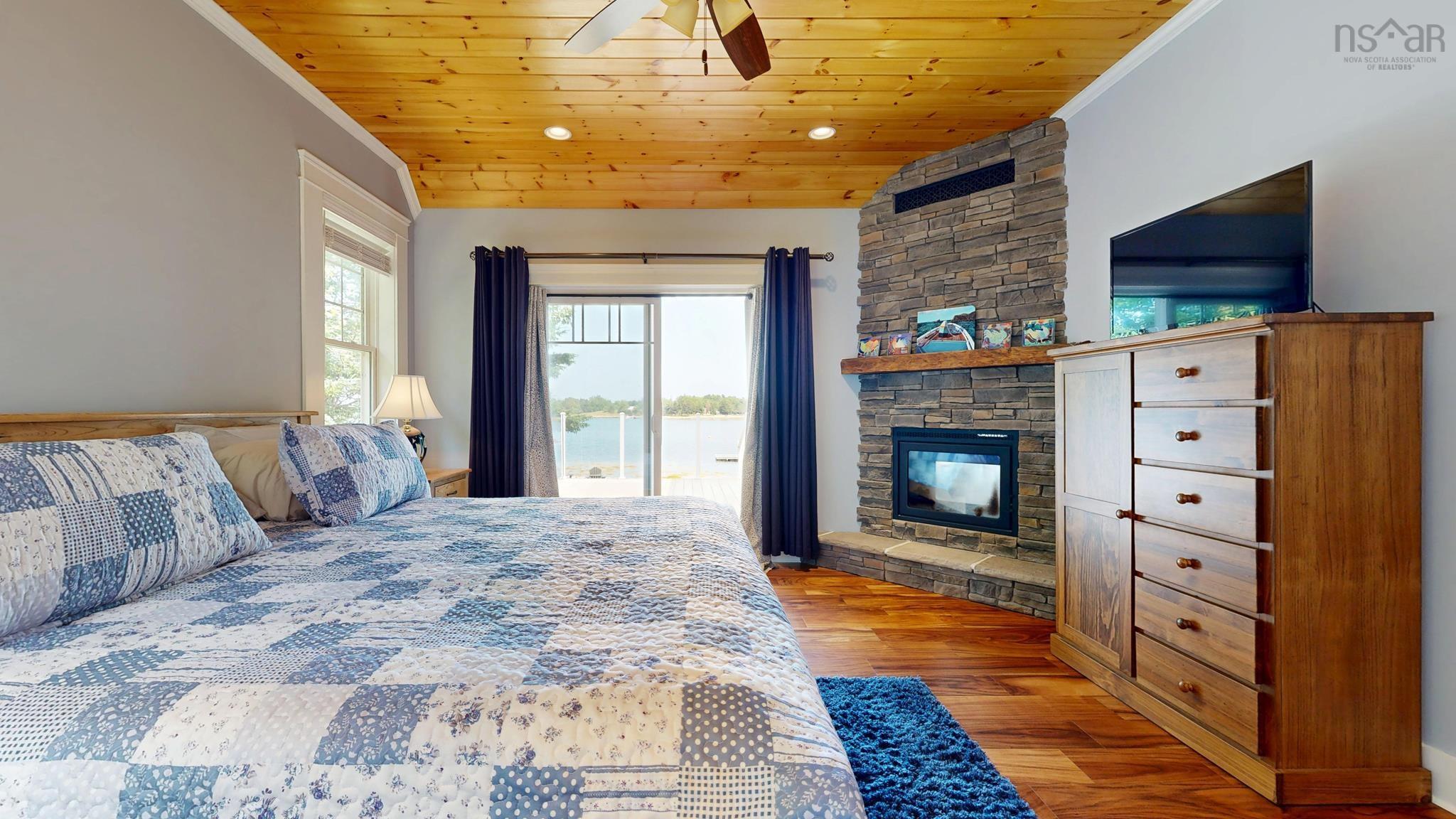 $1,275,000.00: 15 MacLellan Lane, Martins River