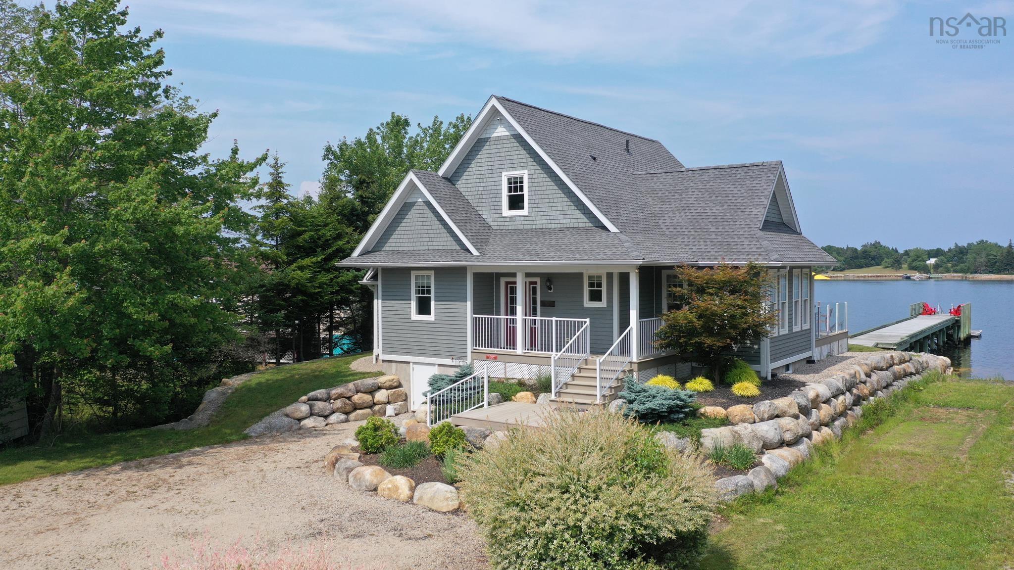 $1,275,000.00: 15 MacLellan Lane, Martins River