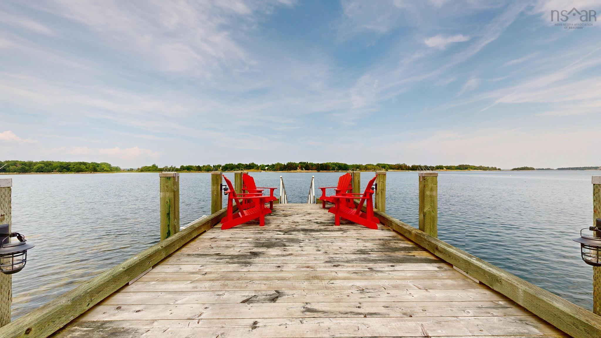 $1,275,000.00: 15 MacLellan Lane, Martins River