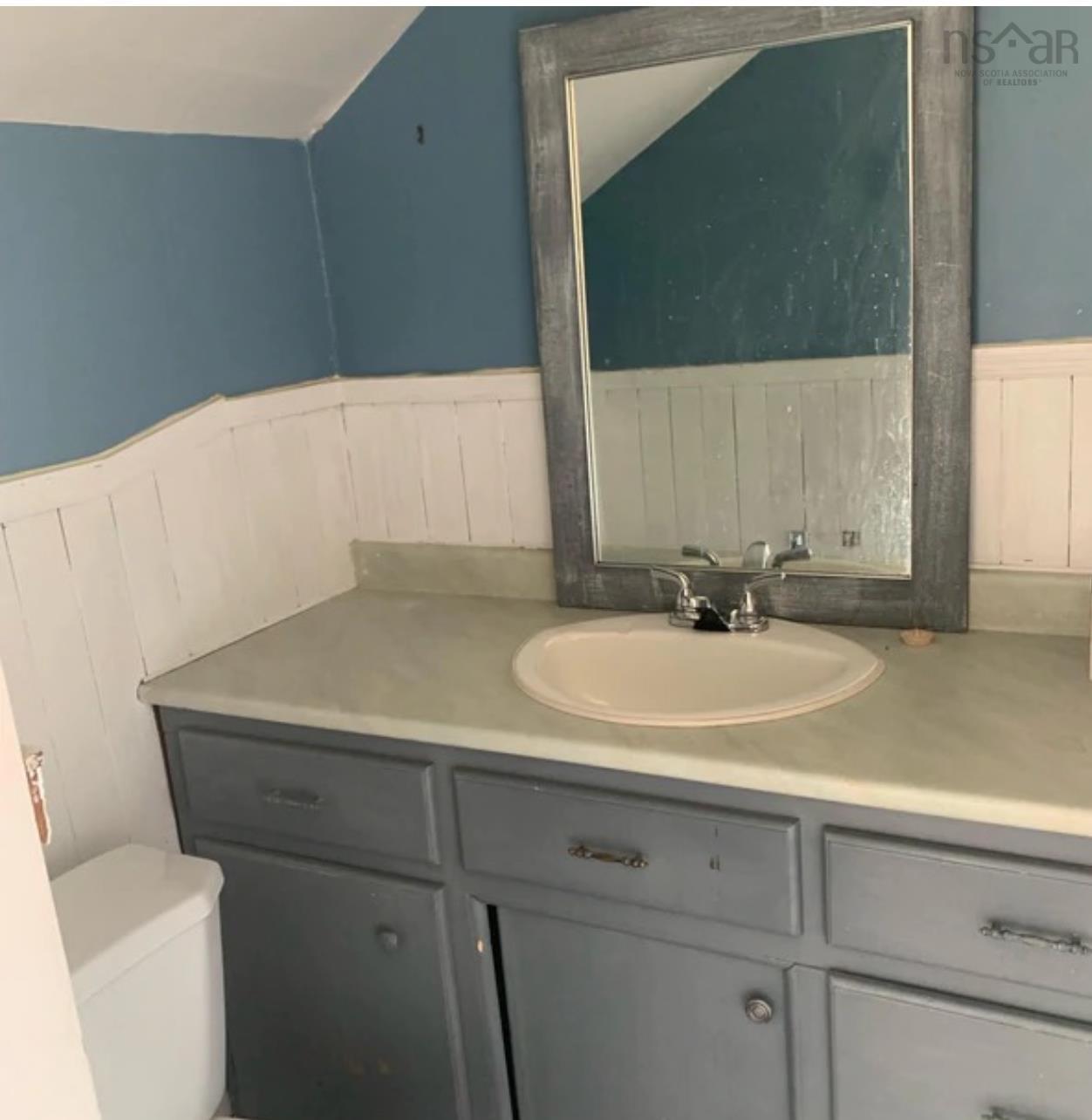 $199,000.00: 521/523 George Street, New Waterford