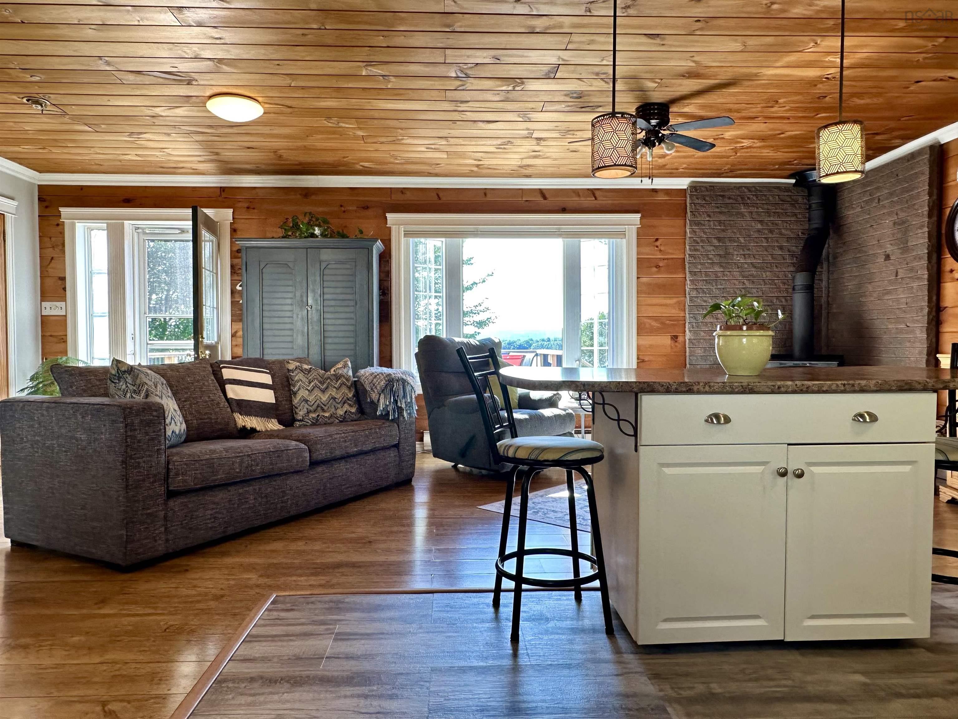 $319,900.00: 1458 Grand Mira South Road, Grand Mira South