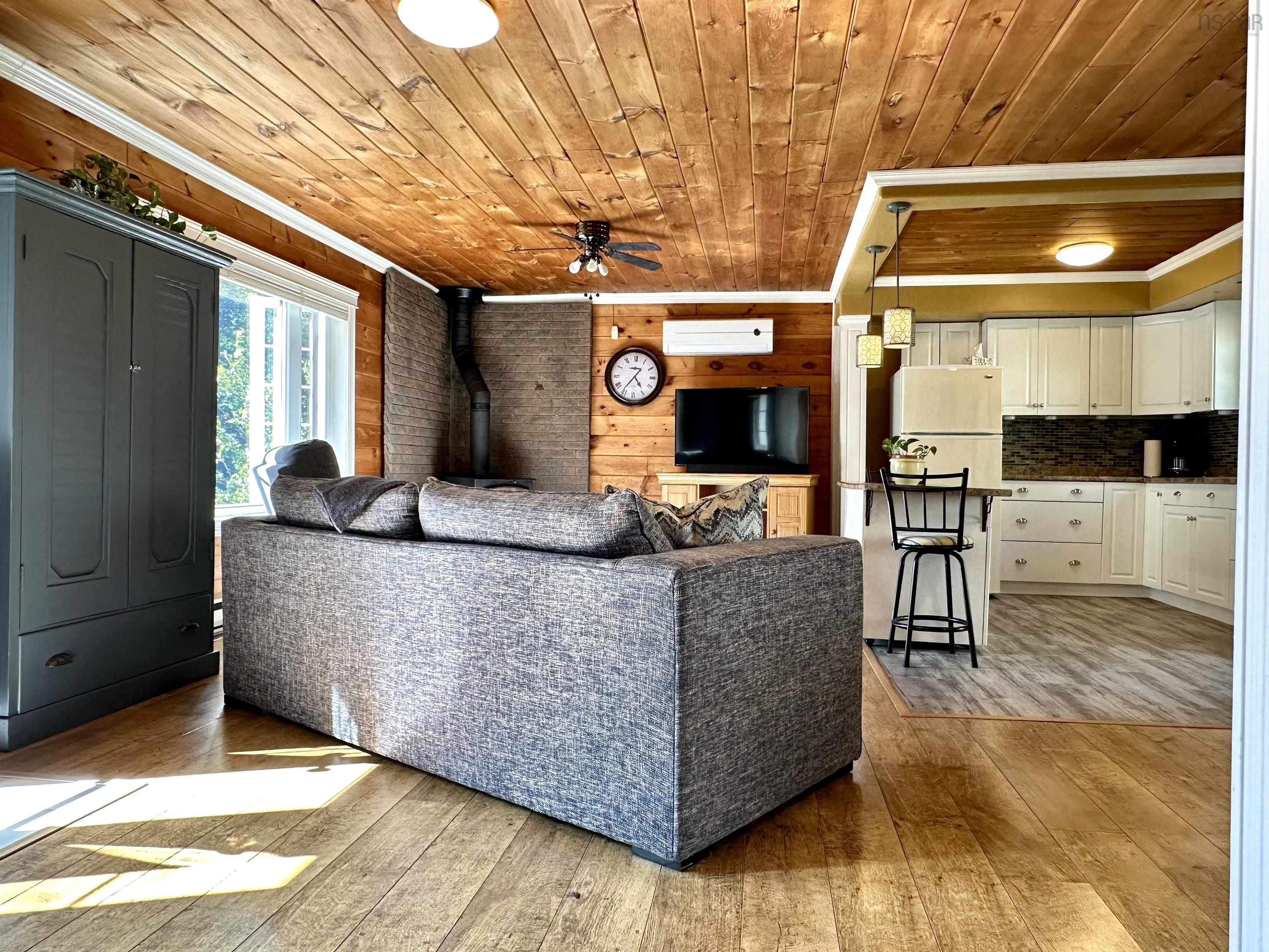 $319,900.00: 1458 Grand Mira South Road, Grand Mira South