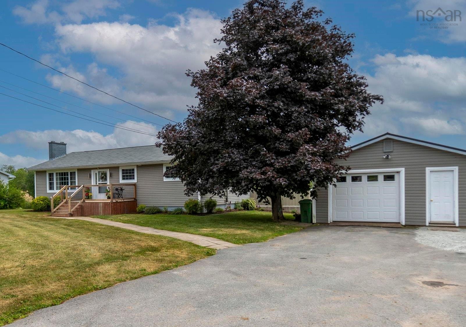 $619,900.00: 1389 Highway 2, Lantz