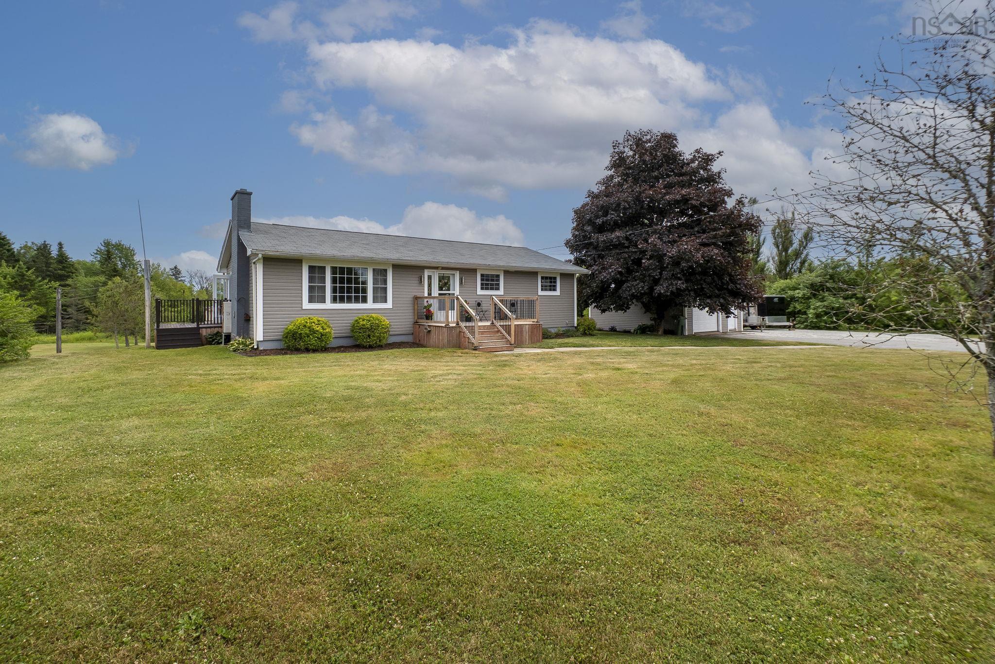 $619,900.00: 1389 Highway 2, Lantz