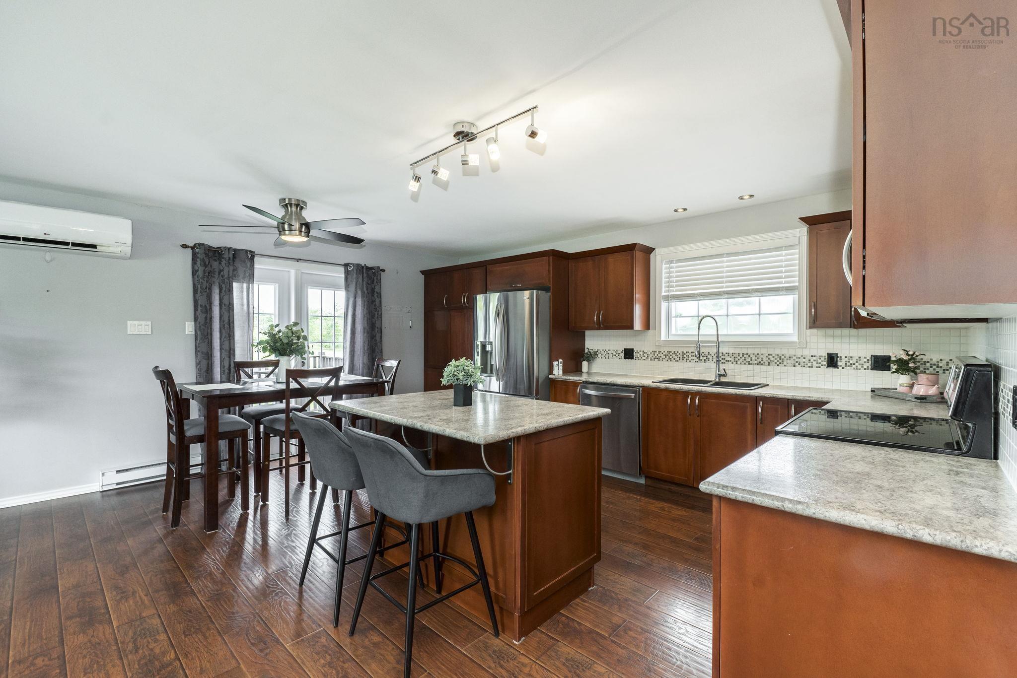 $619,900.00: 1389 Highway 2, Lantz