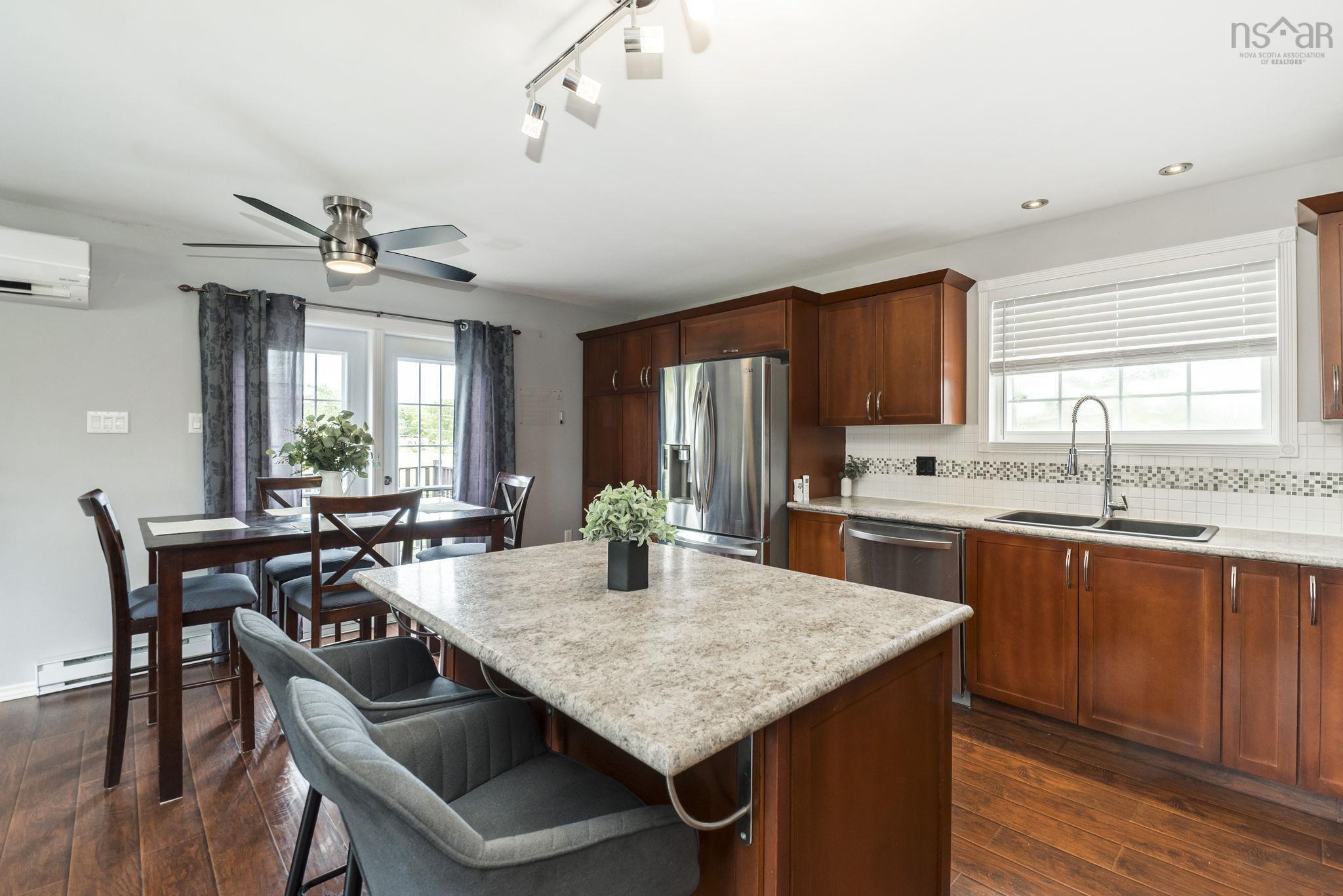 $619,900.00: 1389 Highway 2, Lantz