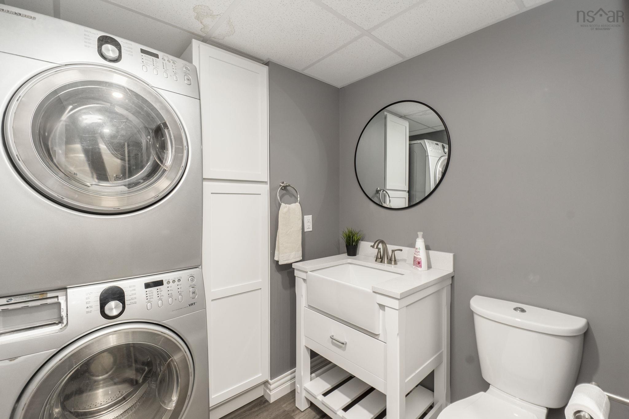 $619,900.00: 1389 Highway 2, Lantz